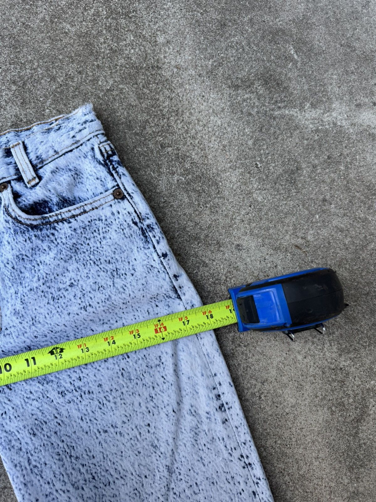 Levi's × Vintage Vtg 90’s Levis 701xx Buttonfly Acid Wash Jeans Size 26x30 Size 26" / US 2 / IT 38 - 14 Thumbnail
