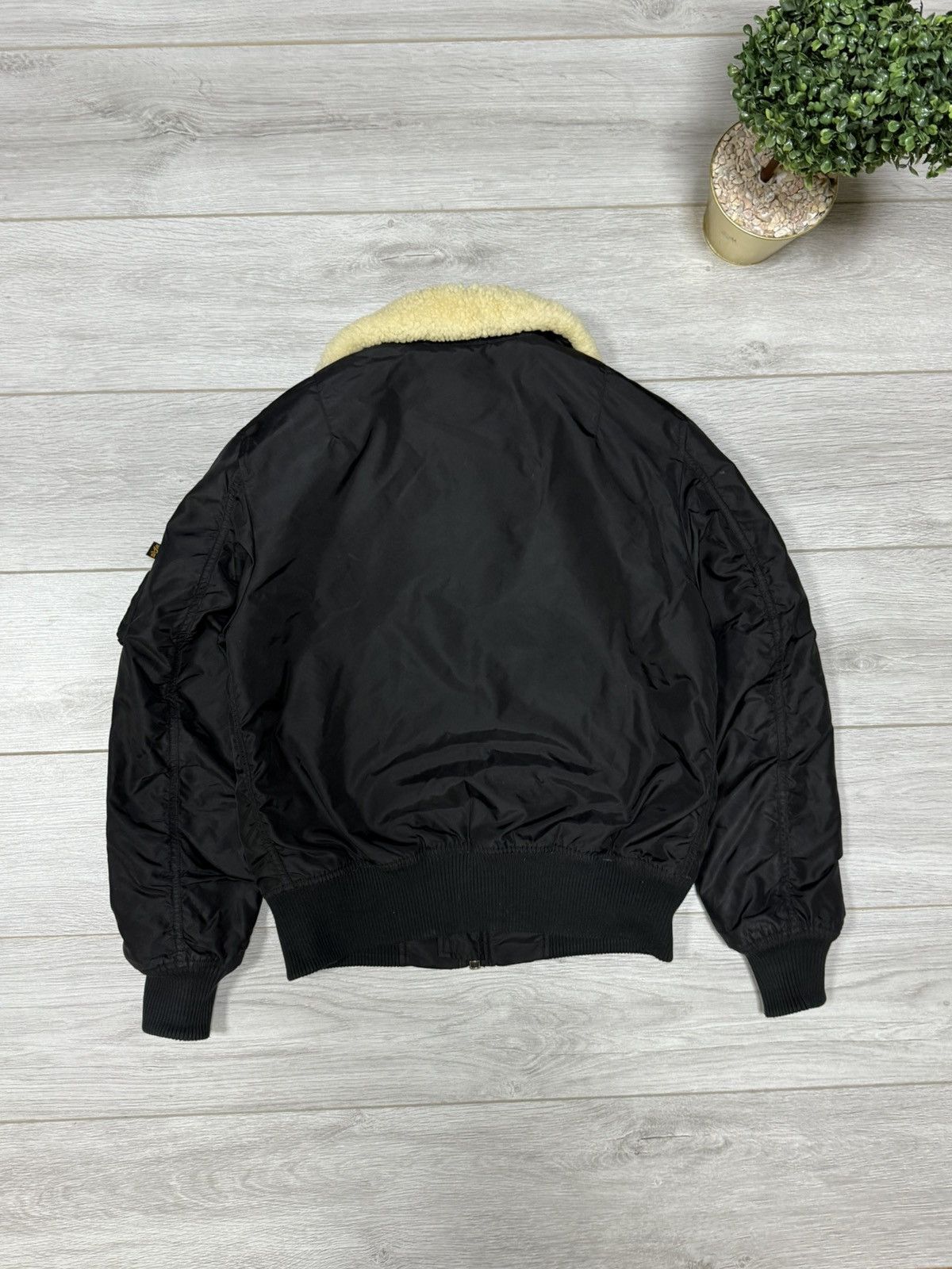 Alpha Industries Alpha Industries fur bomber zip jacket Size US M / EU 48-50 / 2 - 11 Thumbnail