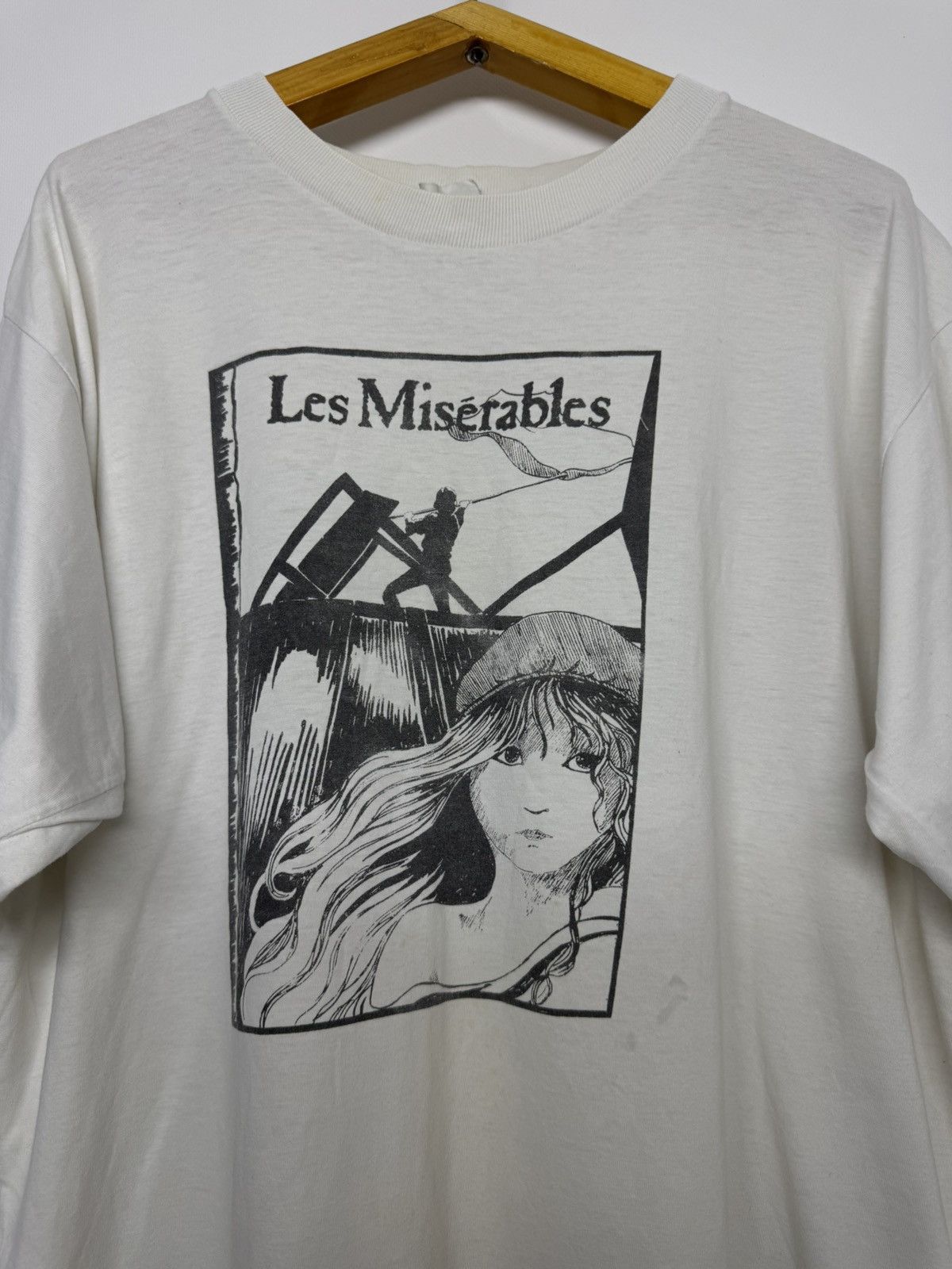 Vintage Vintage Les Miserables Big Logo T-Short 00’s Size US L / EU 52-54 / 3 - 2 Thumbnail
