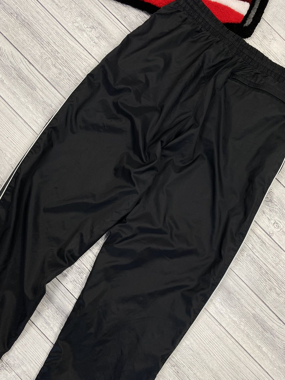 Nike Nike Vintage Nylon Pants Swoosh Drill Y2K Size S Size US 30 / EU 46 - 10 Thumbnail
