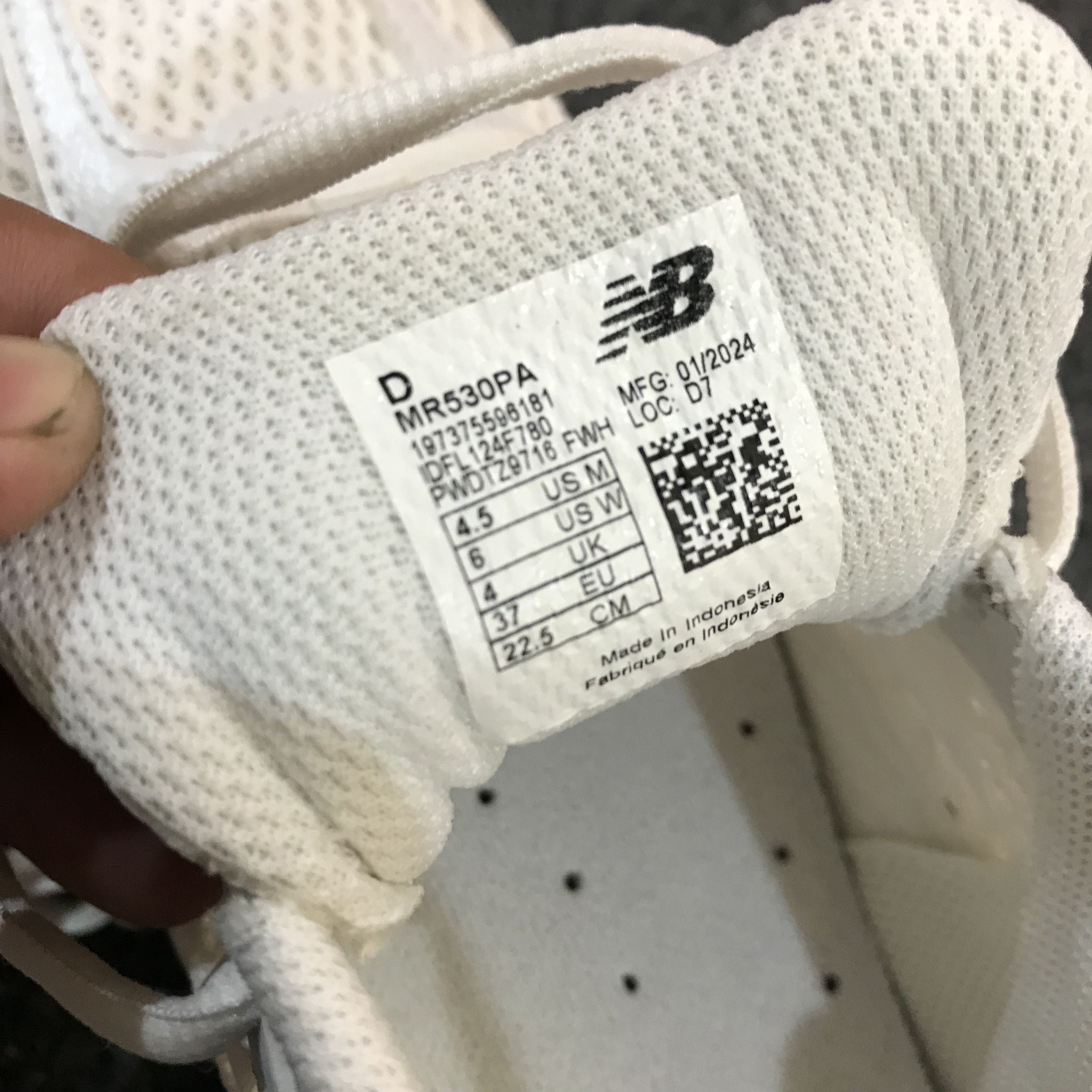 New Balance New Balance 530 All White Size 37 eur 22.5 cm Bnwt Size US 5 / EU 37 - 4 Thumbnail