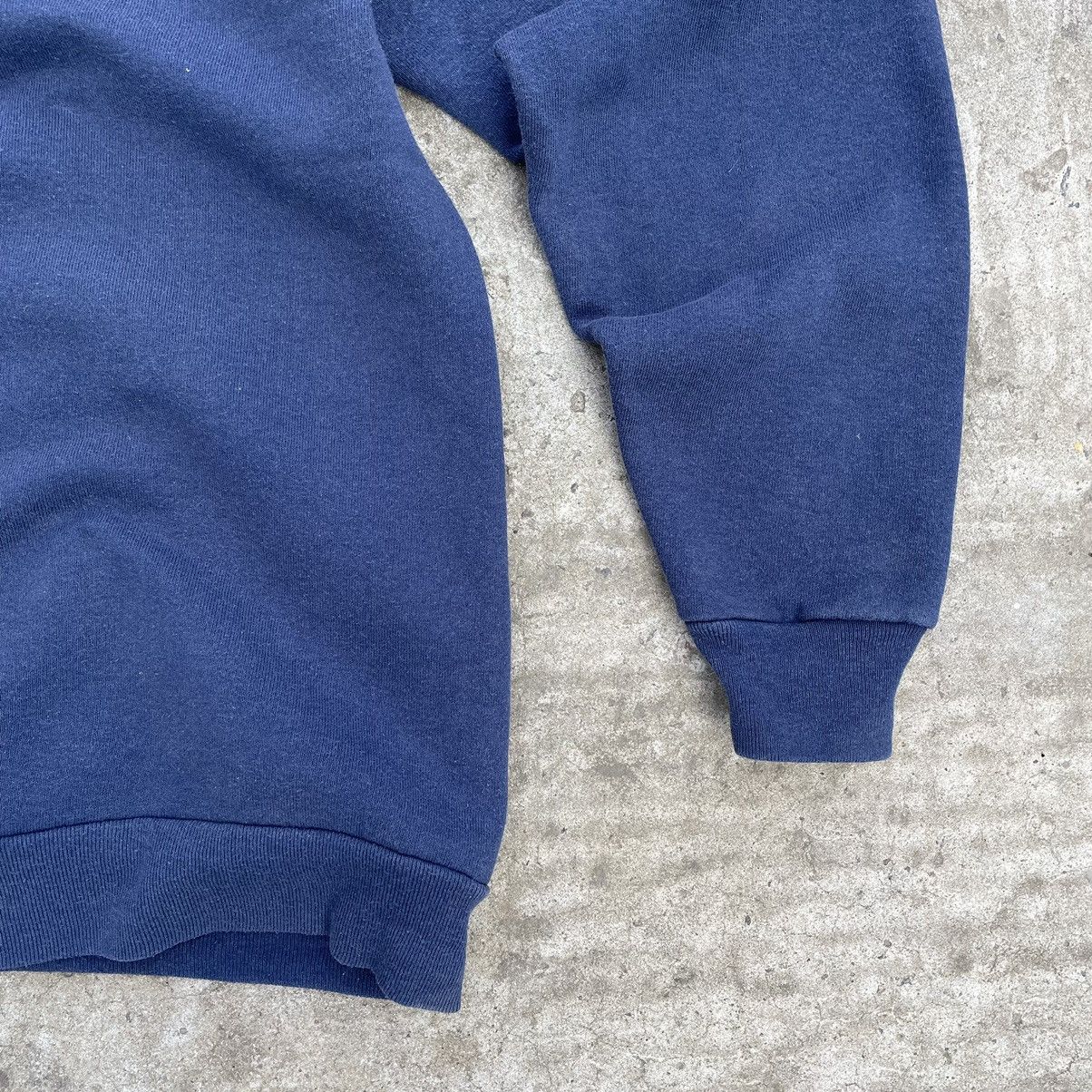 Vintage Vintage Sweatshirt Fruit Of The Loom Small Logo Fit 90s Size M / US 6-8 / IT 42-44 - 10 Thumbnail