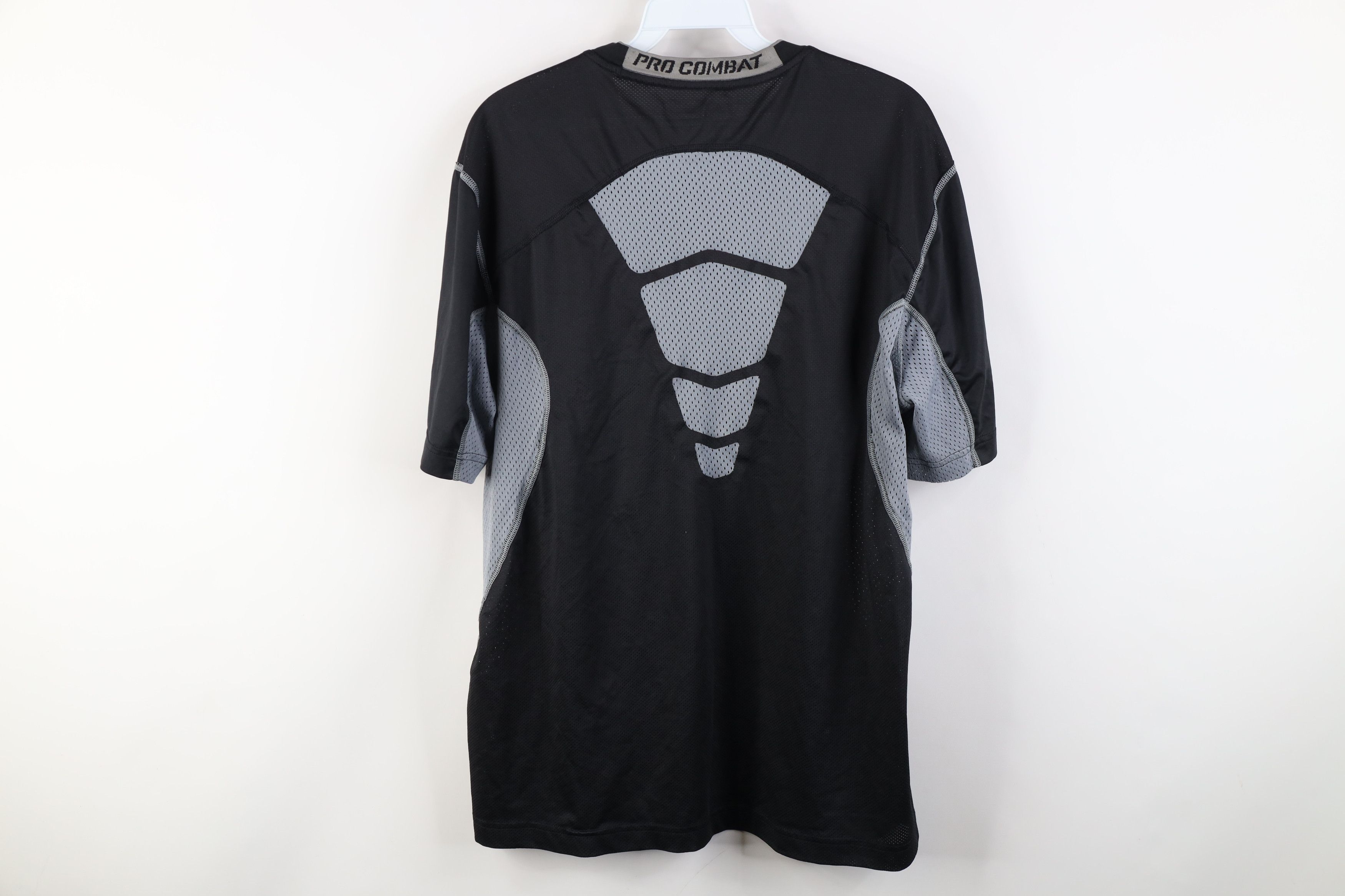 Nike Nike Pro Combat Vented Short Sleeve Training T-Shirt Black Size US L / EU 52-54 / 3 - 12 Thumbnail