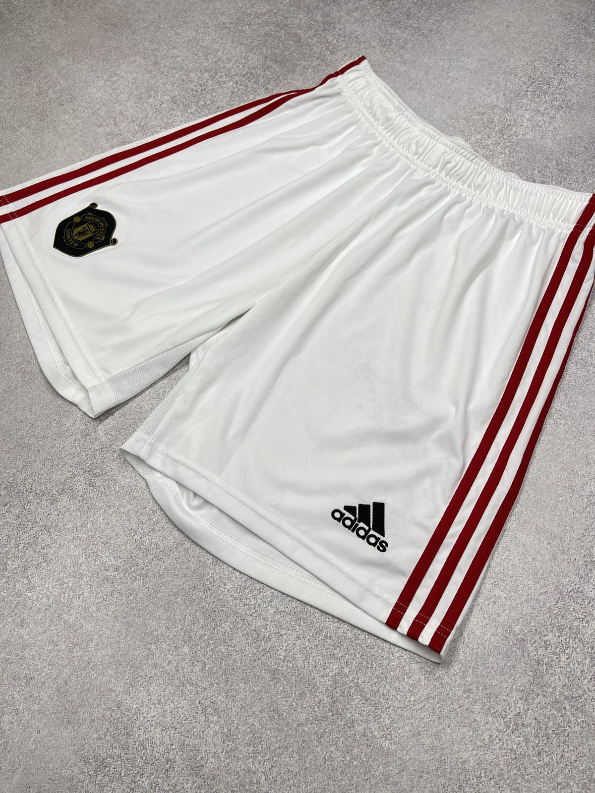 Adidas Mens Adidas Manchester United Football Shorts Jersey Soccer Size US 34 / EU 50 - 3 Thumbnail