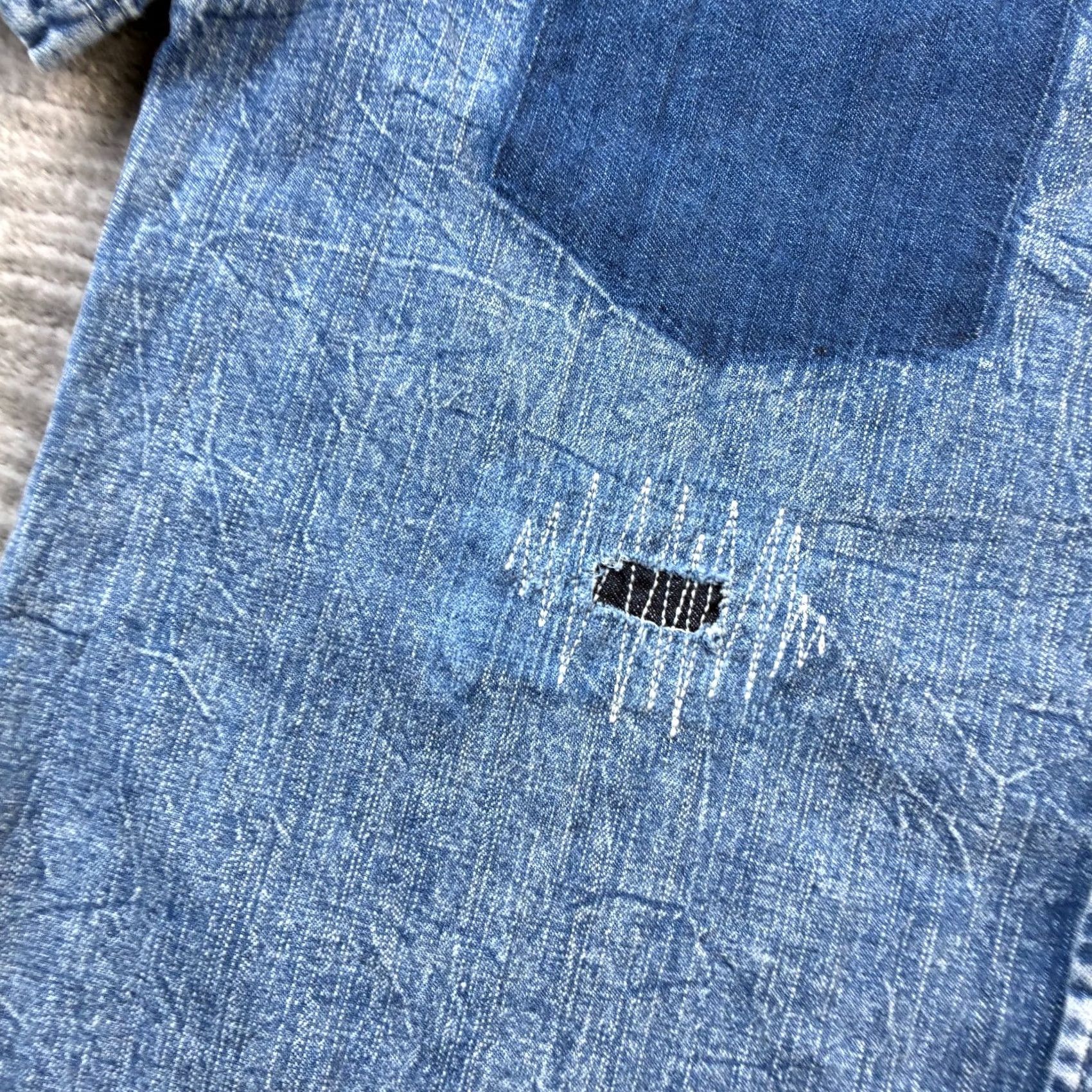 Levi's Levi's Shirt Mens Large Blue Denim Distressed Patchwork Jean Pocket Button Up Shirt Size US L / EU 52-54 / 3 - 5 Thumbnail