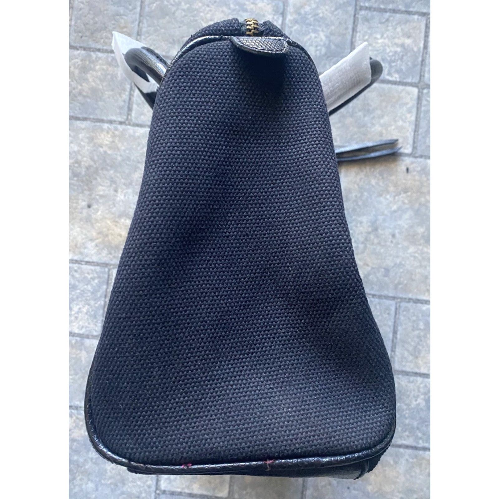 Victoria's Secret Victoria's Secret Purse Black Mid Size With Pink Lining Style#7894 NWT NEW Size ONE SIZE - 7 Thumbnail