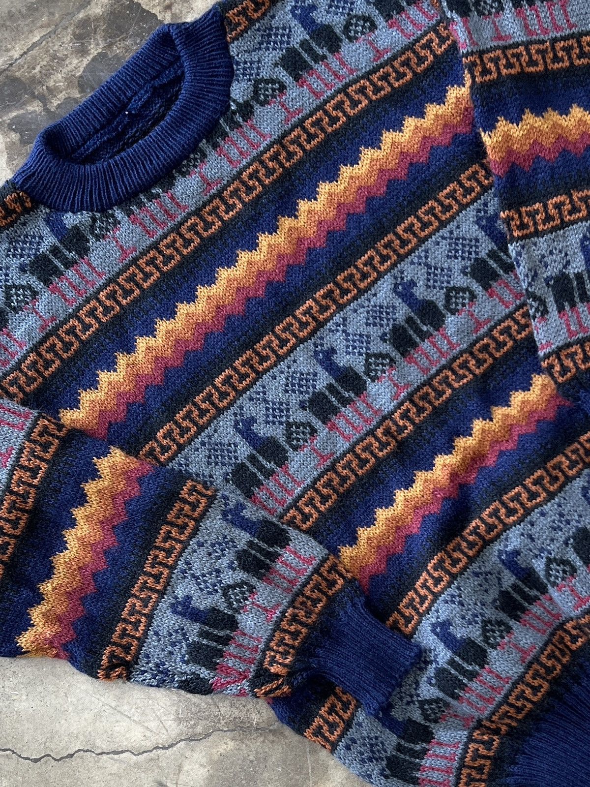 Vintage Vintage 80s Alpaca Lama Patterned Sweater Sz. Small Size US S / EU 44-46 / 1 - 1 Thumbnail