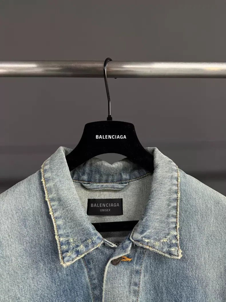Balenciaga Balenciaga Solid Color Collar Single Button Long Sleeve De Size US M / EU 48-50 / 2 - 3 Thumbnail