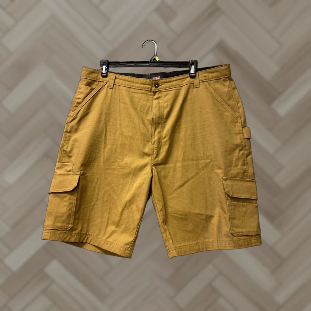 Dickies Dickies Men's Utility Shorts Everyday Five-Pocket Bronze 13" Inseam Shorts/137-6 Size US 42 / EU 58 - 1 Thumbnail
