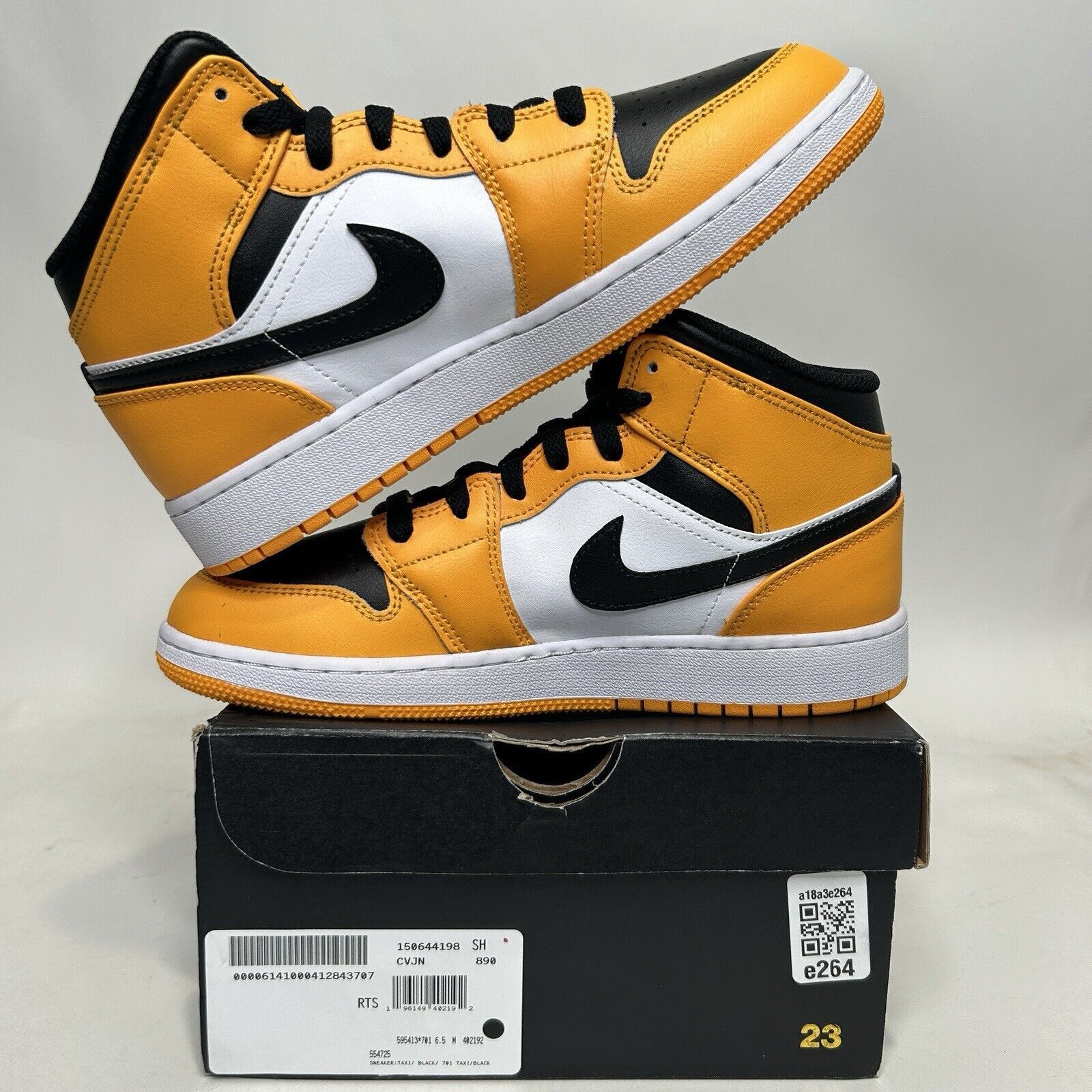 Nike Nike Air Jordan 1 Mid GS “Taxi/Yellow Toe” 2024 Size US 8 / IT 38 - 4 Thumbnail