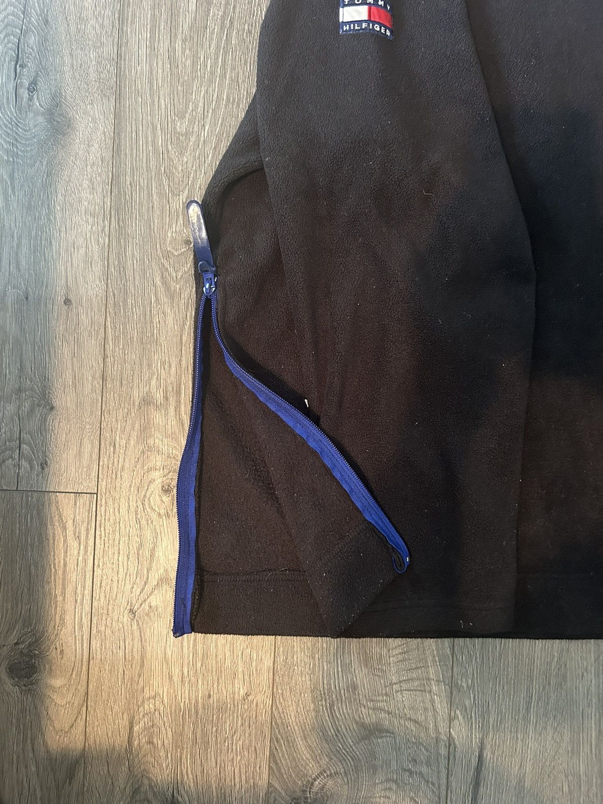 Tommy Hilfiger × Vintage Vintage Tommy Hilfiger Fleece Pullover Size US L / EU 52-54 / 3 - 2 Thumbnail