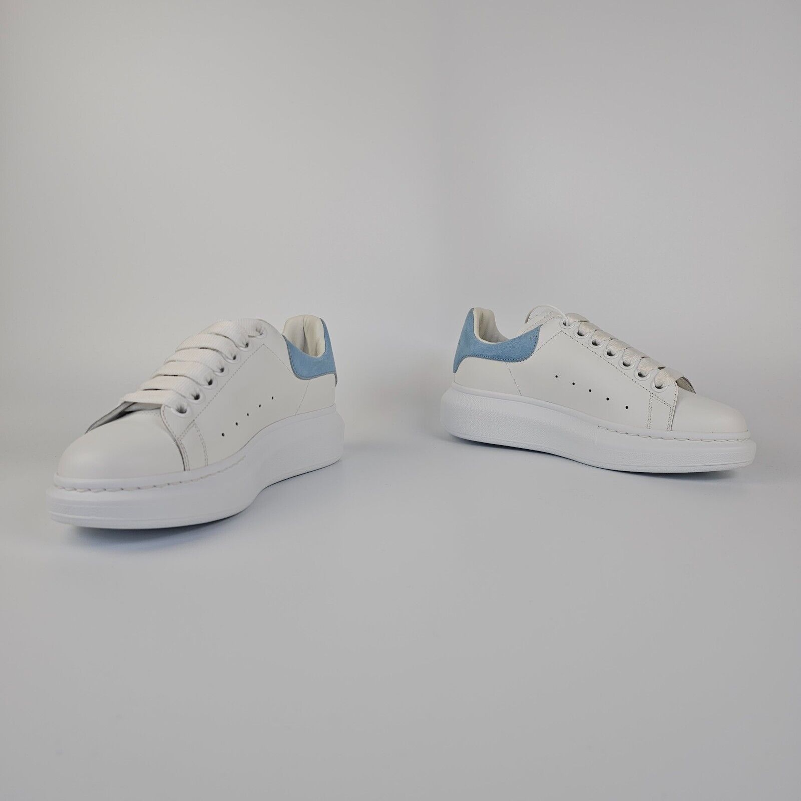 Alexander McQueen ALEXANDER MCQUEEN Oversized Wmn's W/B Sneakers New Size US 10.5 / IT 40.5 - 8 Thumbnail