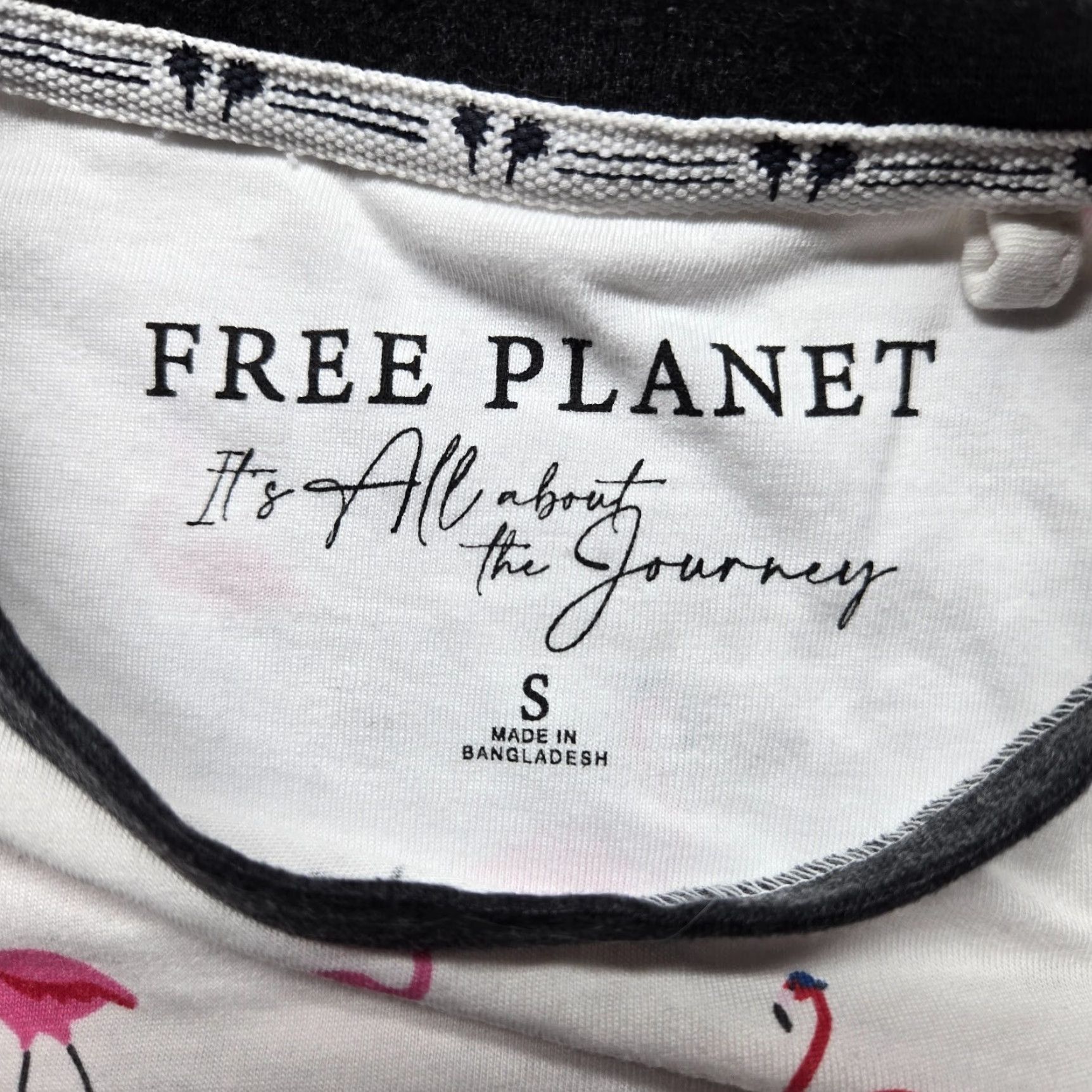 Vintage Free Planet Shirt Women White All Over Flamingos Short Sleeve Adult Small XS? Size S / US 4 / IT 40 - 3 Thumbnail