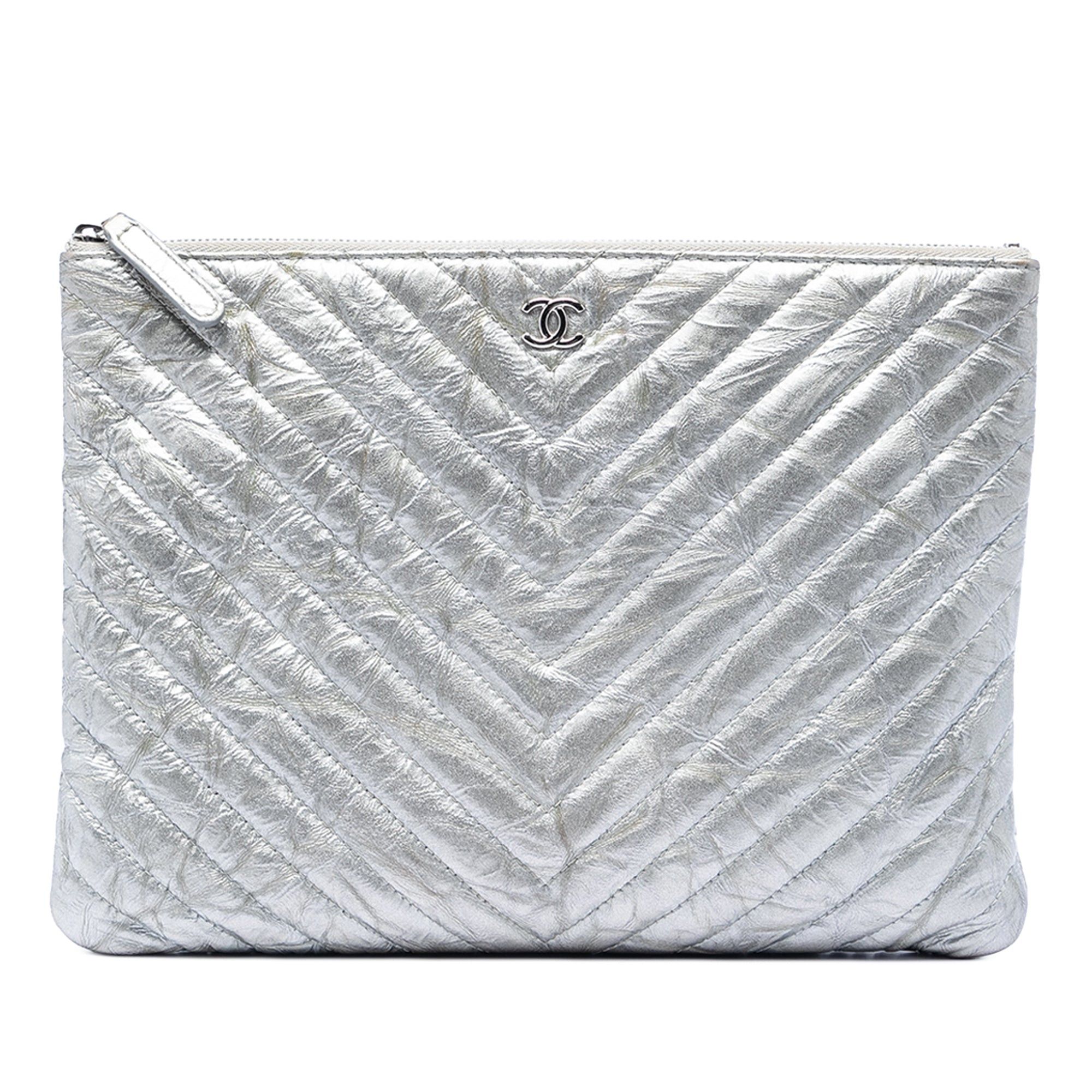 Chanel Medium Chevron Metallic Aged Calfskin O Case Clutch Size ONE SIZE - 1 Thumbnail