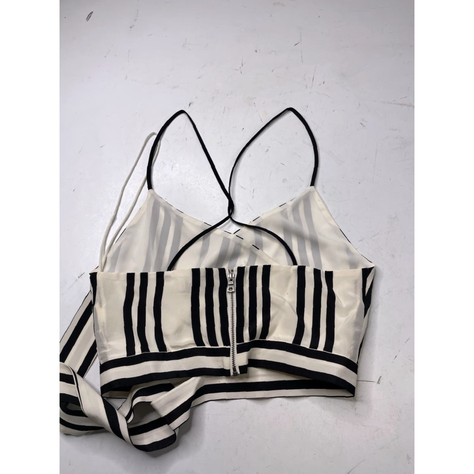 Alice + Olivia Alice + Olivia Shirt Women 2 Black White Striped Cropped Top Sleeveless V-Neck Zip Cropped Blouse Multicolor Silk Strappy Sleeve Size XS / US 0-2 / IT 36-38 - 6 Thumbnail