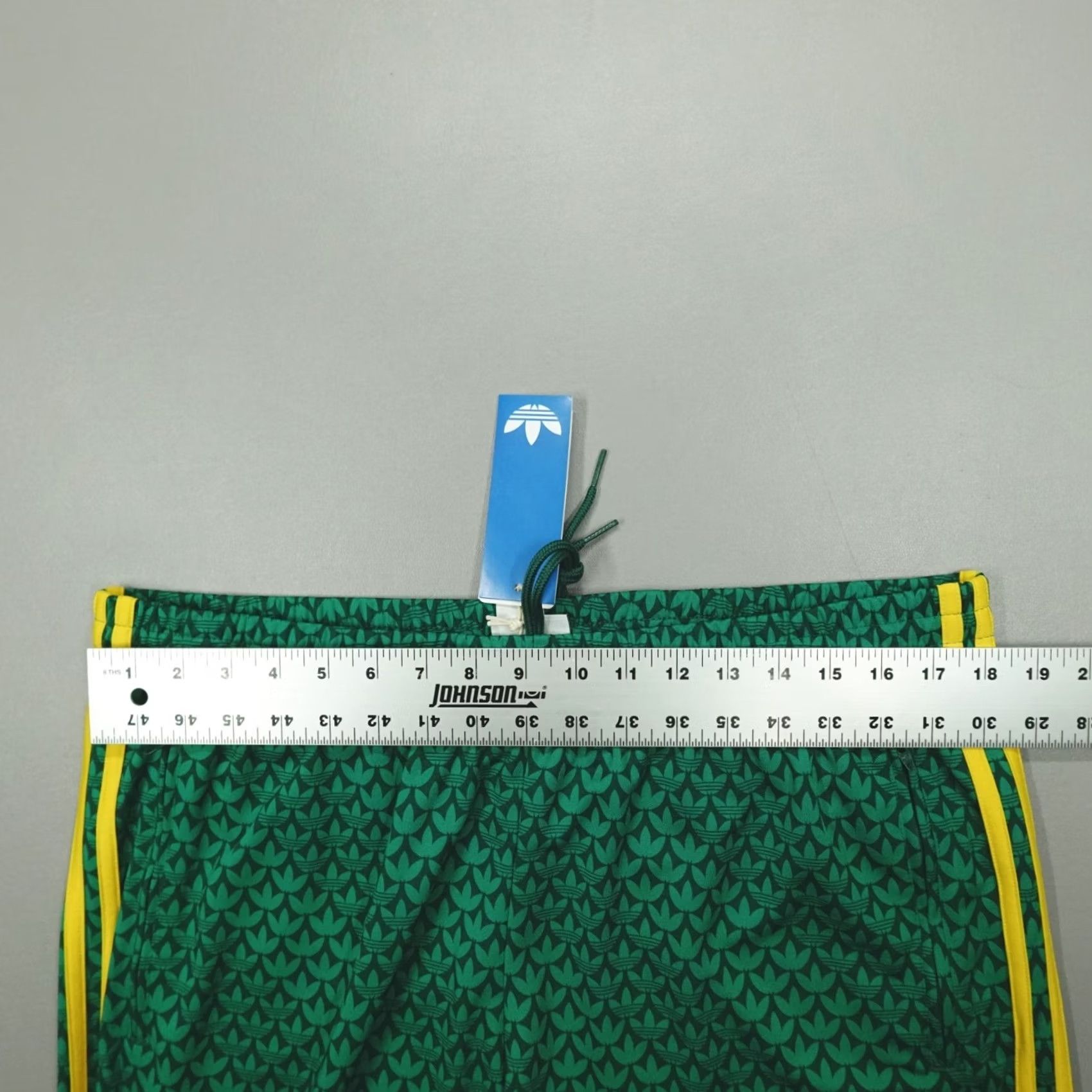 Adidas Adidas Originals Loose Fit Monogram Track Pants Men’s XL Green KD0396 Track Pants Size US 36 / EU 52 - 7 Thumbnail