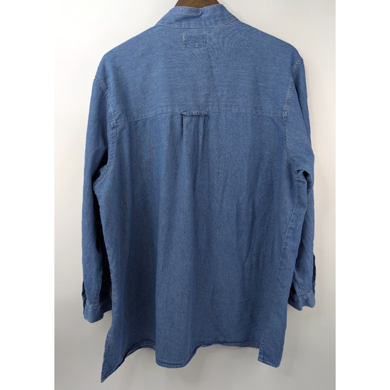 Faded Glory VTG Faded Glory Denim Chambray Band Collar Long Sleeve Button Shirt Women's 20W Denim Shirt Color Blue Size 20W Buttons Button-Up 100% Cotton Mens? Size 3XL / US 20-22 - 4 Thumbnail