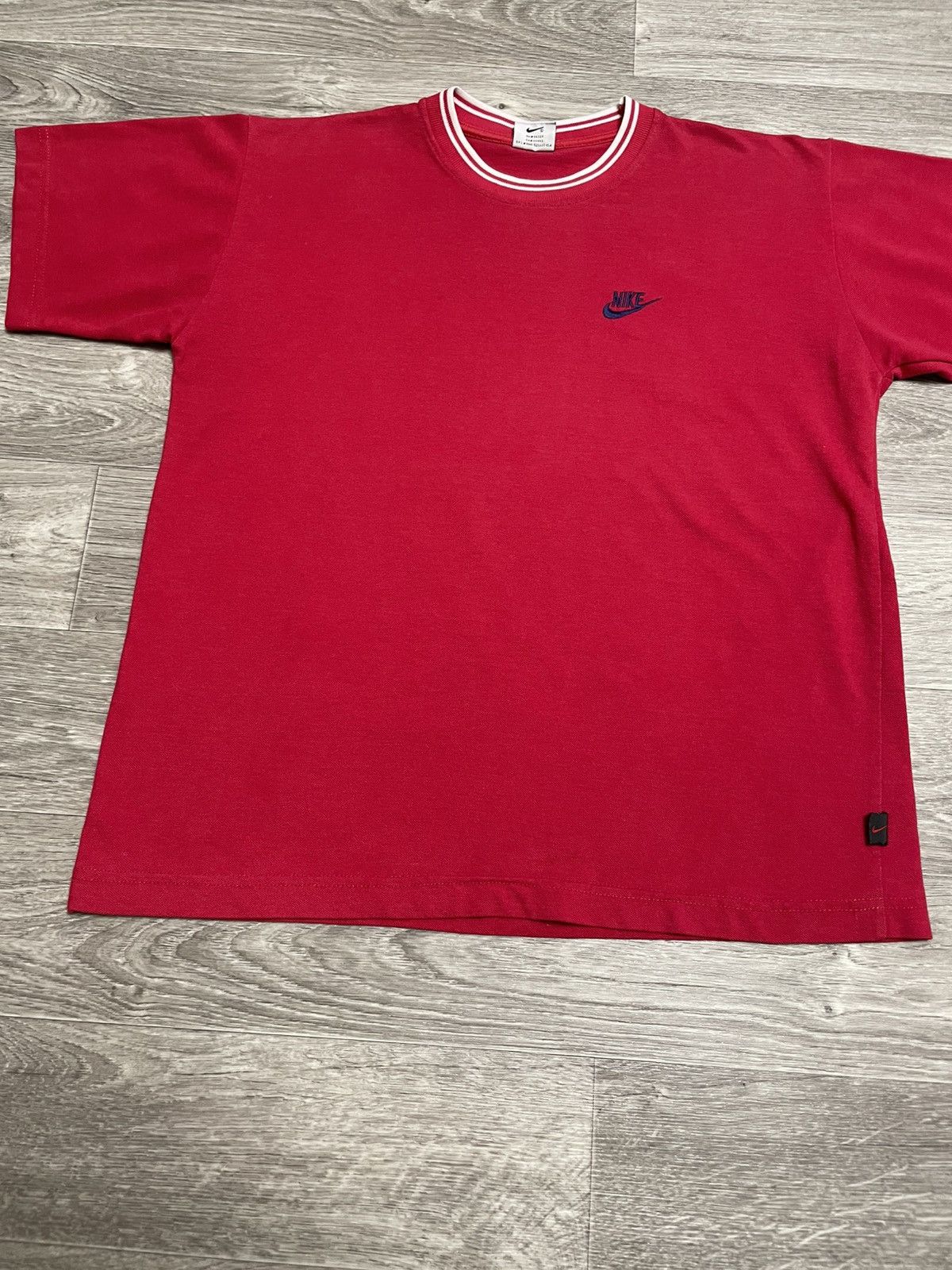 Nike Vintage Nike Red T-Shirt 90s Size M Size US M / EU 48-50 / 2 - 3 Thumbnail