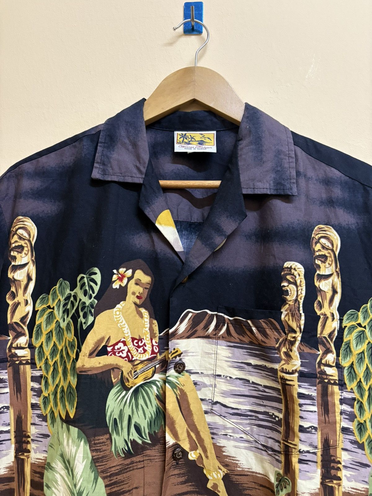 Japanese Brand Vintage Winnie Fashion Aloha Hawaii Girl Motif Shirt Surf Size US M / EU 48-50 / 2 - 3 Thumbnail