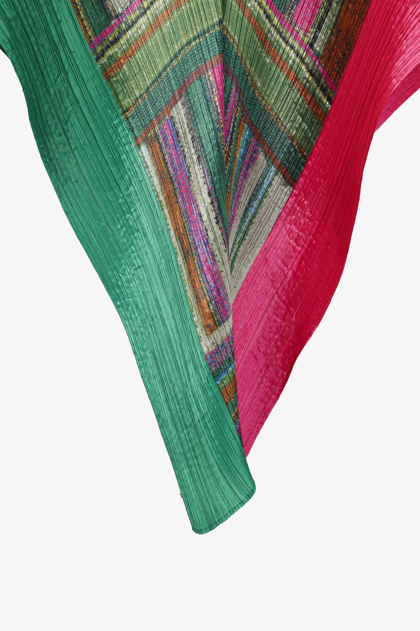 Pleats Please Issey Miyake Issey Miyake Pleats Please Green & Pink Abstract-Print Shawl Size ONE SIZE - 7 Thumbnail