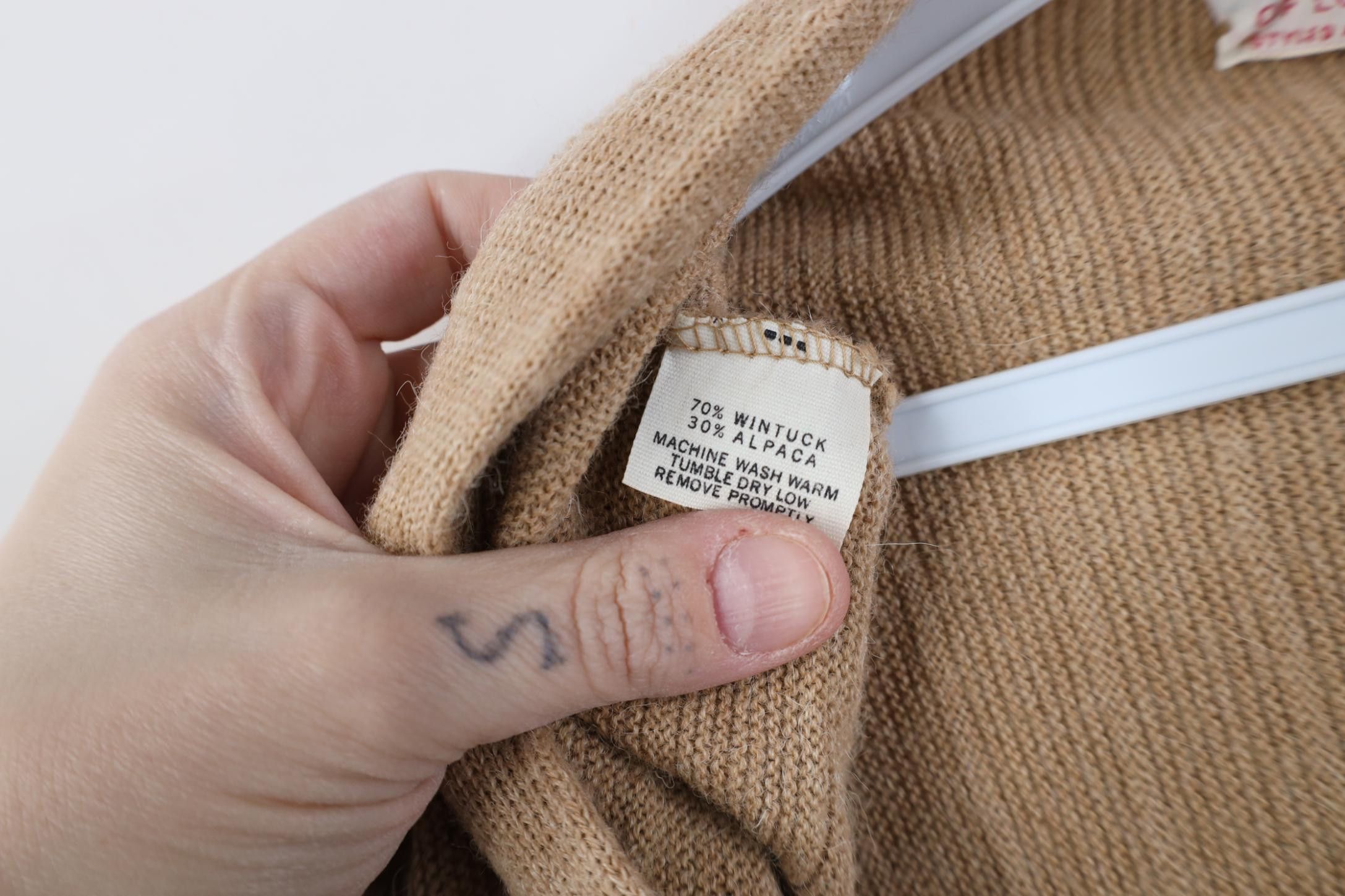 Izod Vintage 70s Izod of London Button Ribbed Knit Sweater USA Size US M / EU 48-50 / 2 - 9 Thumbnail