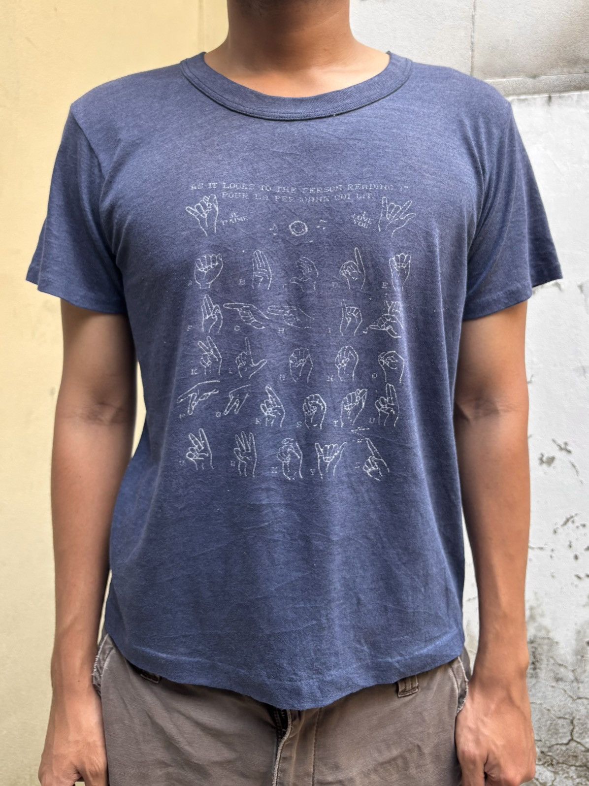 Vintage Vintage Faded ABZ Hand Symbol Cropped T-Shirt ERD Grunge Size US M / EU 48-50 / 2 - 1 Thumbnail