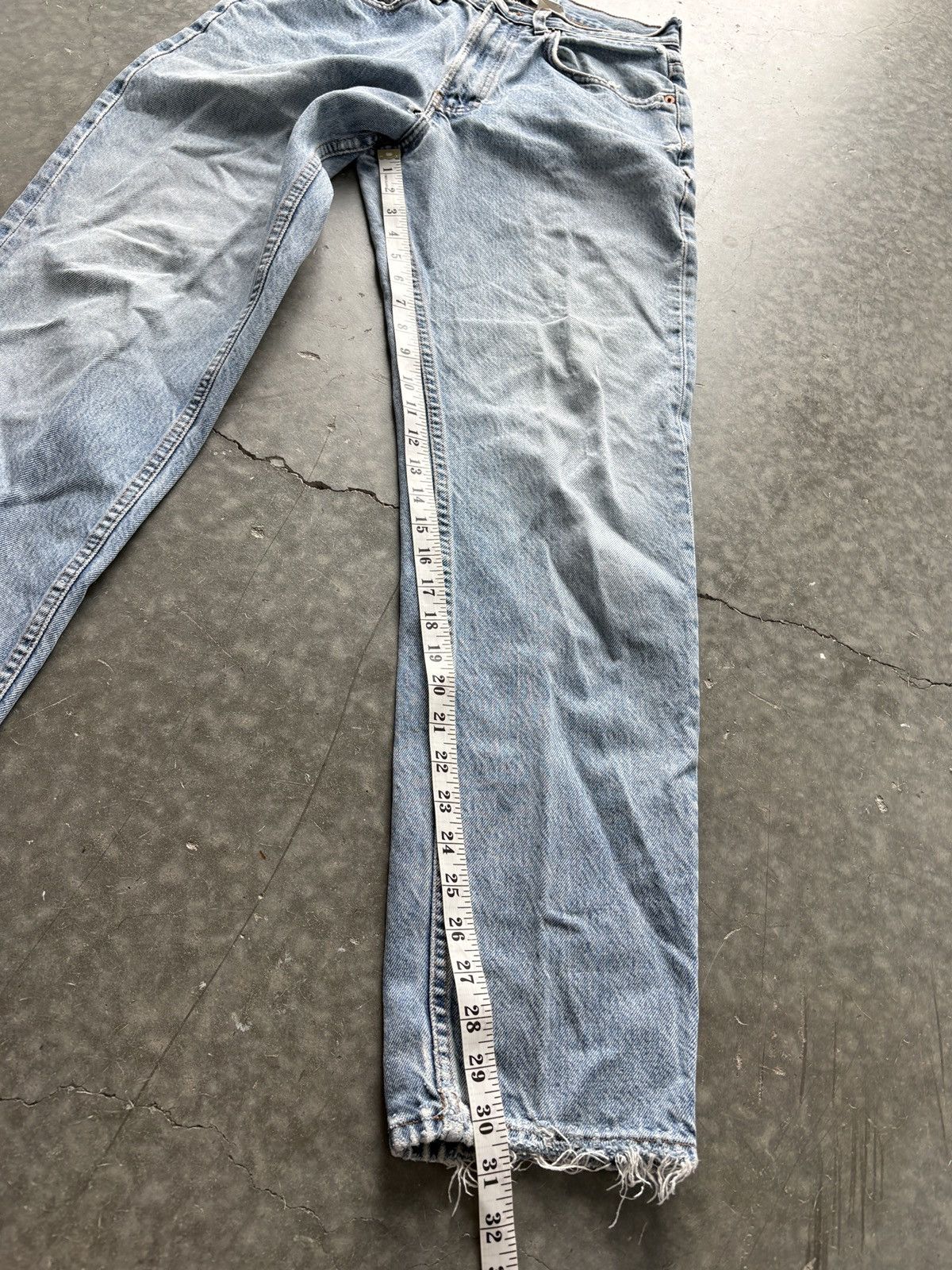 Gap Vintage Y2K Gap Easy Fit Light Wash Denim Jeans Size US 29 - 14 Thumbnail
