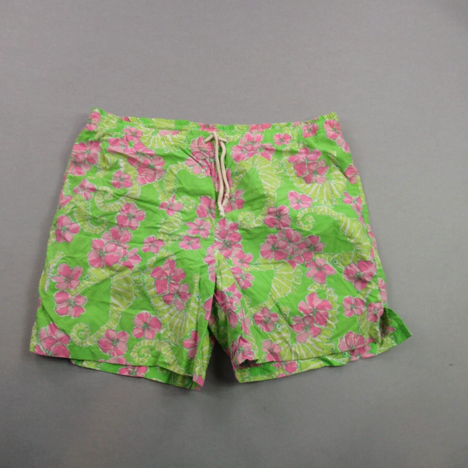 image of Lilly Pulitzer Swimsuit Shorts Mens XL 34 Capri Outdoors Surf Swim Drawstring in White (Size 33)