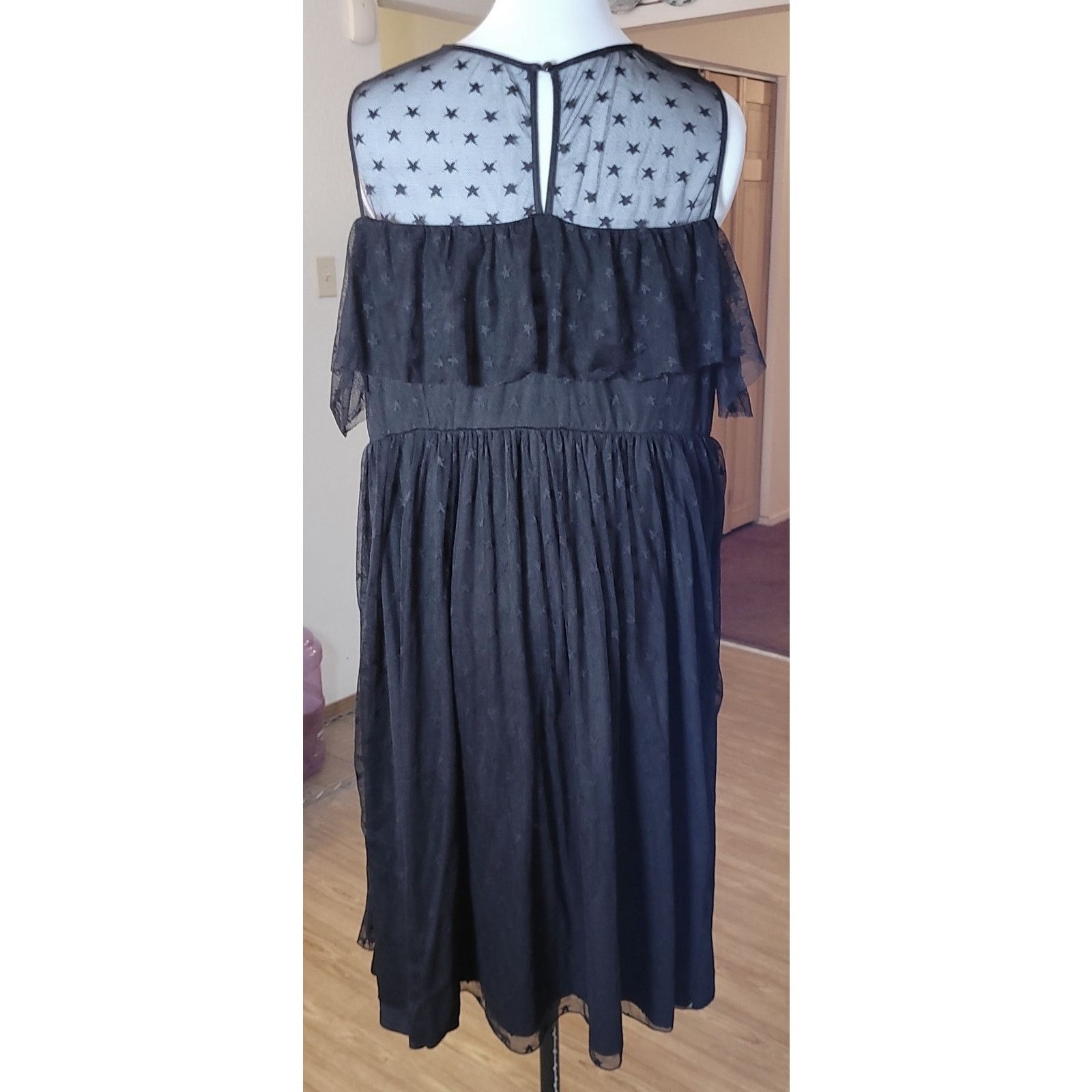 Other Torrid Plus Women's 3X Dress Black Lace Cold Shoulder Star Size 3XL / US 20-22 - 3 Thumbnail