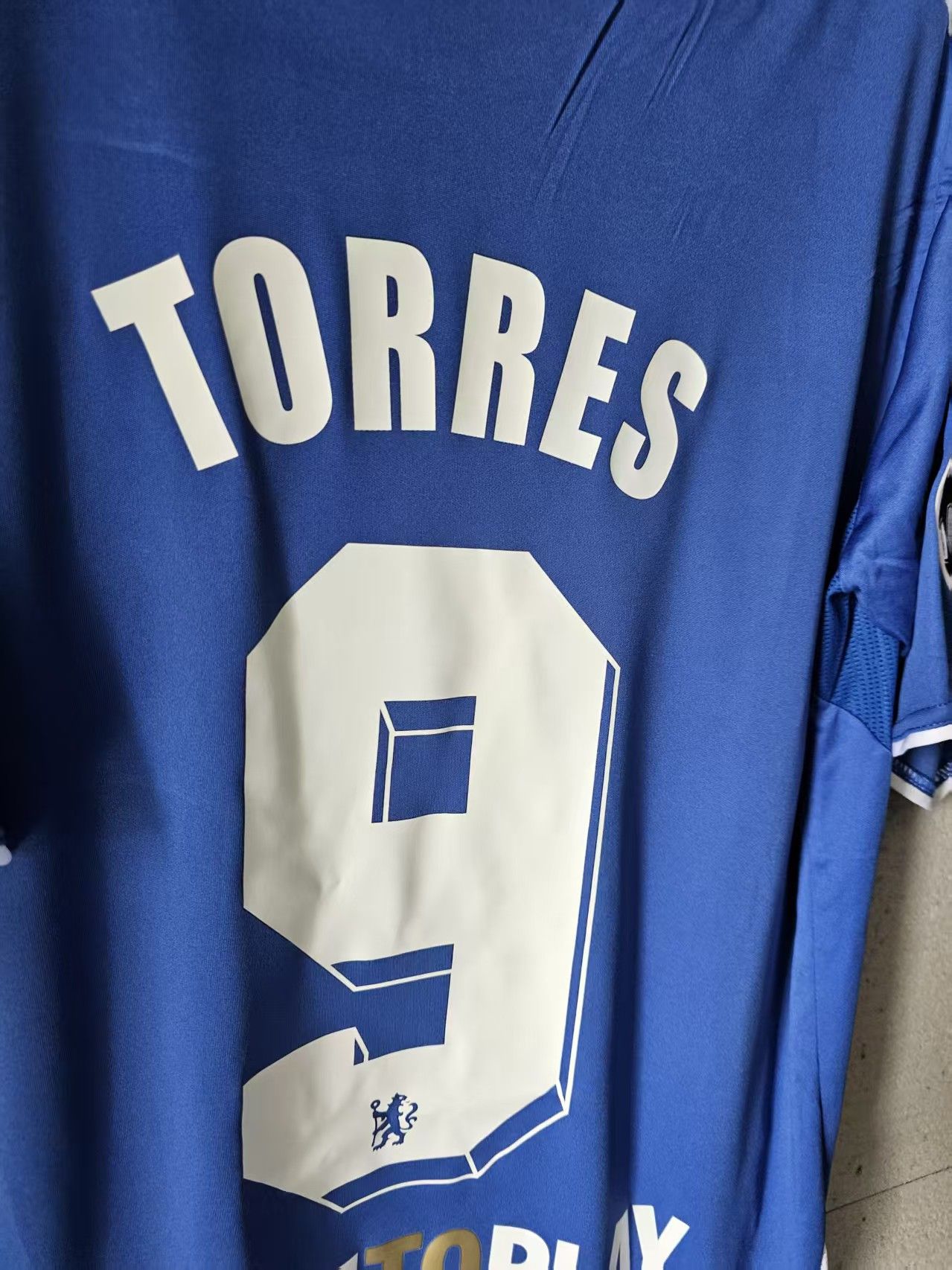 Other 2012 Chelsea #9 Torres Jersey Size US L / EU 52-54 / 3 - 4 Thumbnail