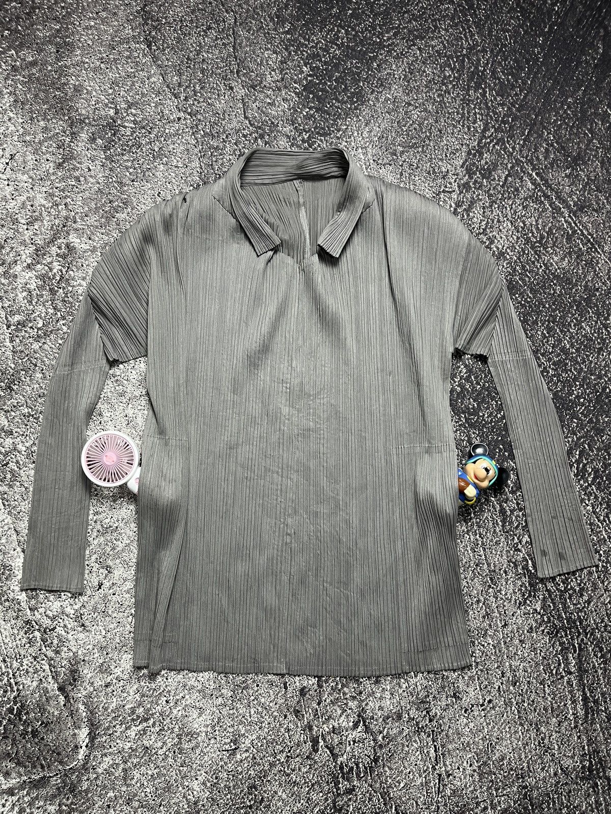 Pleats Please Issey Miyake Pleast please issey miyake top Size M / US 6-8 / IT 42-44 - 1 Thumbnail