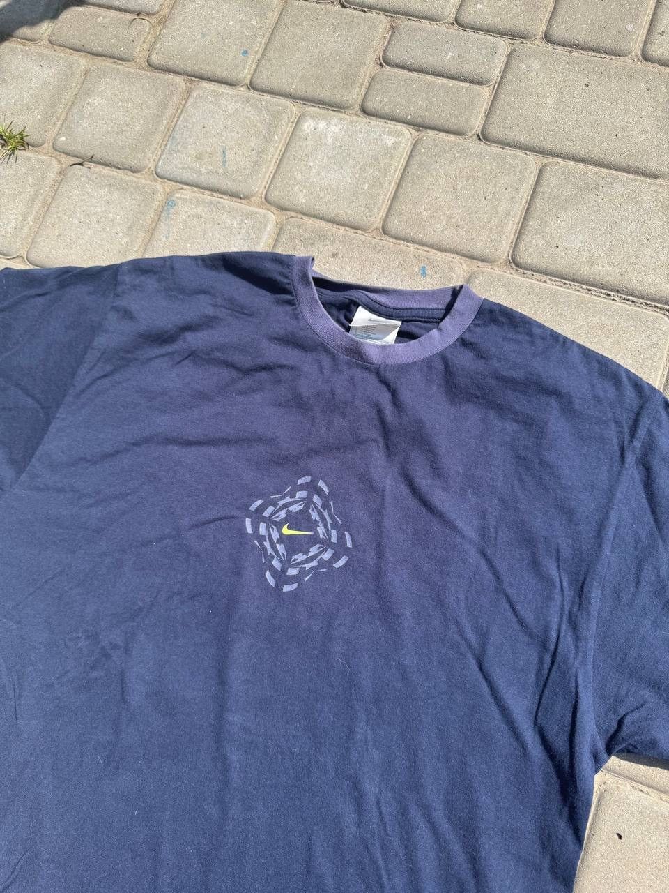 Nike Vintage T Shirt Nike Y2K Size US L / EU 52-54 / 3 - 2 Thumbnail