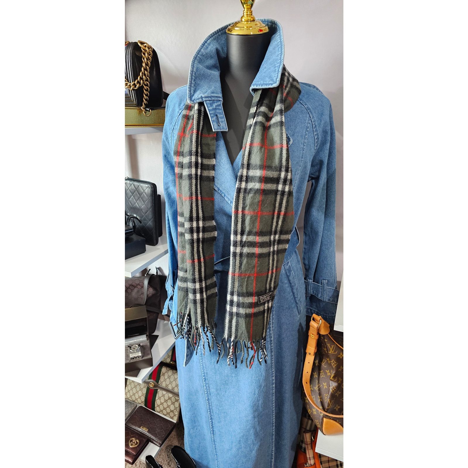 Burberry BURBERRYs of London 100% Lambswool Gray Scarf Nova Check Size ONE SIZE - 1 Thumbnail