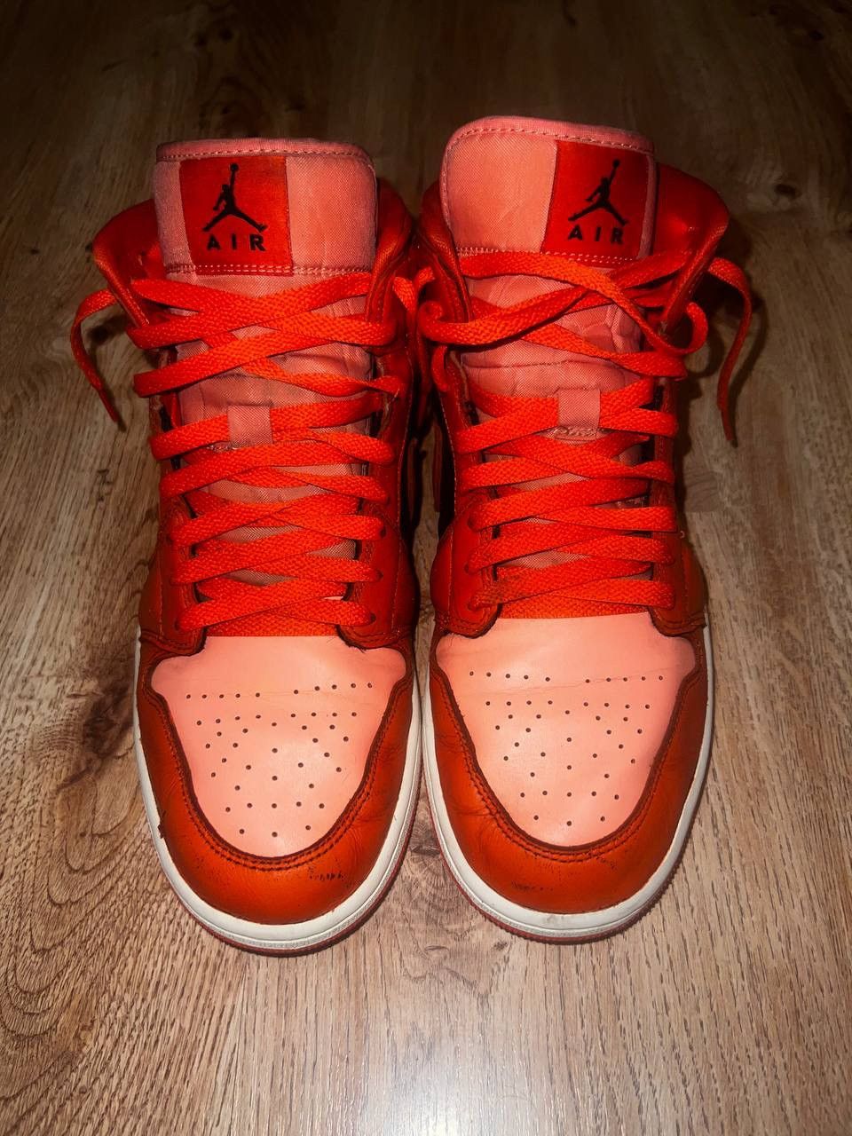 Jordan Brand Nike Air Jordan 1 Retro Hi Red 43 Size US 11 / EU 44 - 4 Thumbnail