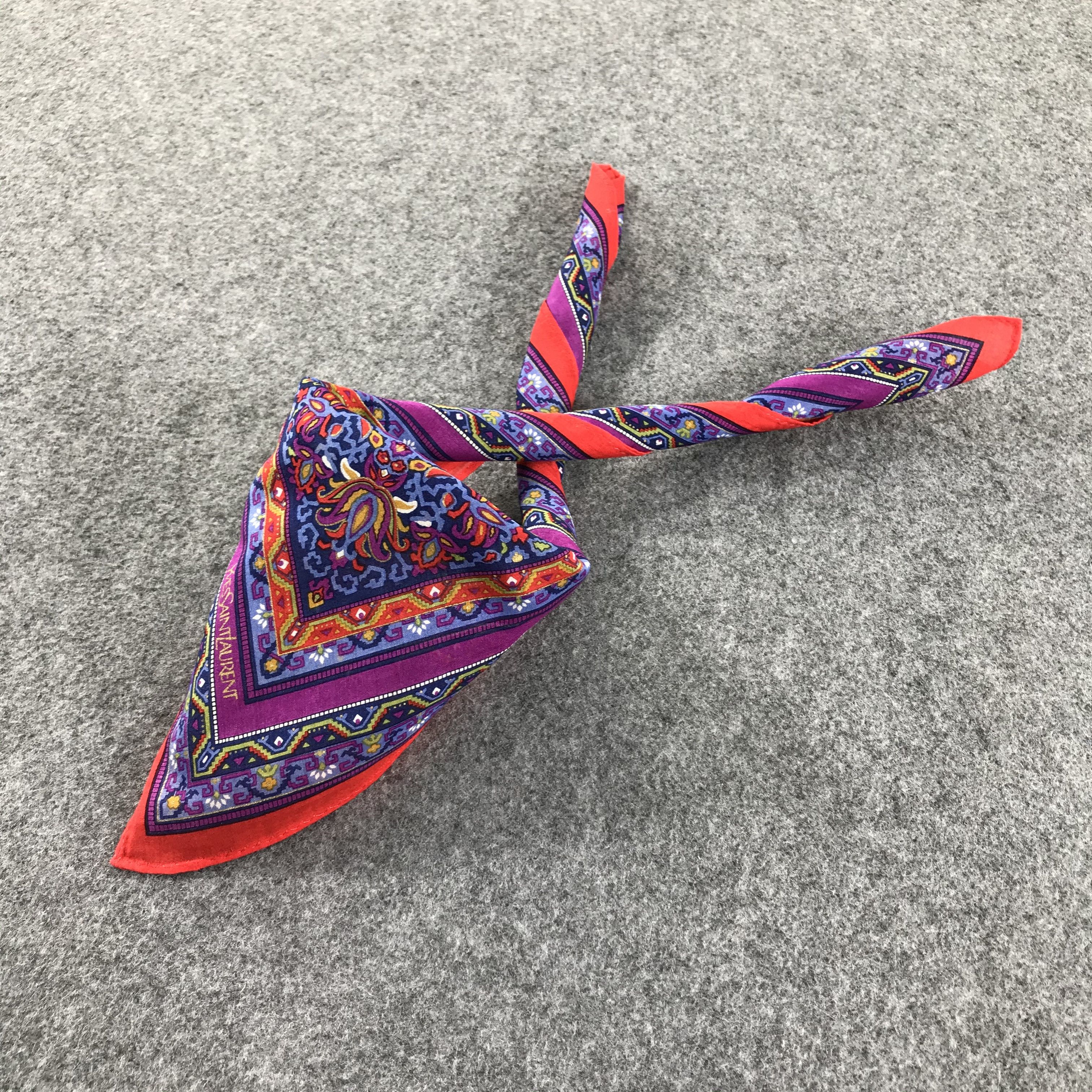 Yves Saint Laurent Yves Saint Laurent Handkerchief Neckerchief Bandana H330 Size ONE SIZE - 2 Thumbnail