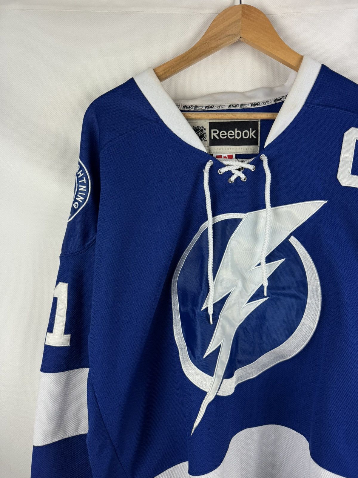 Reebok Reebok Tampa Bay Lightning #91 Stamkos NHL Hockey Jersey Size US M / EU 48-50 / 2 - 5 Thumbnail