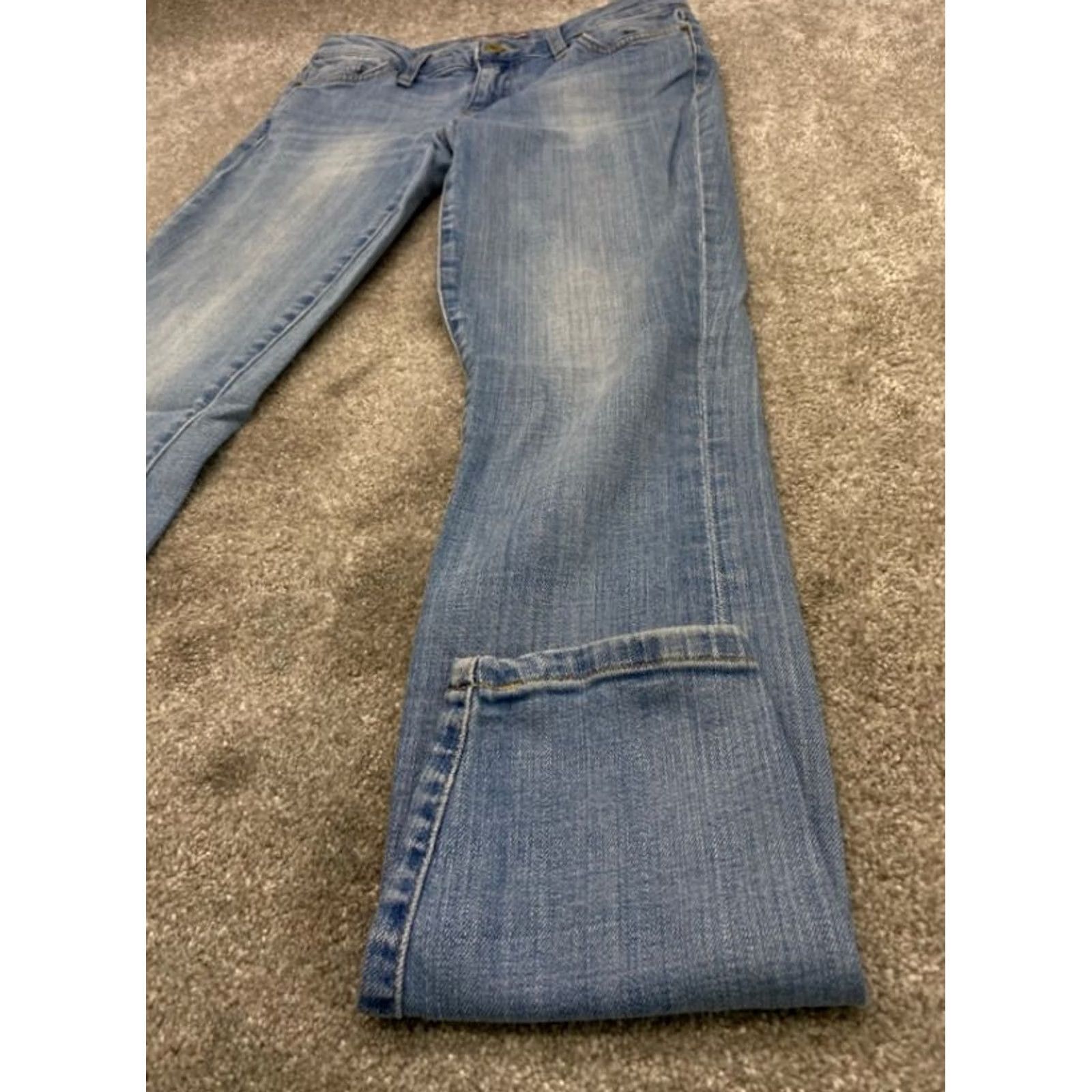 Tommy Hilfiger Tommy Hilfiger Jeans Womens Size 2 Blue Denim Skinny Nice Fade 6178 Jeans Women Slim 28 in Inseam 30 in (Blue) Size 26" / US 2 / IT 38 - 3 Thumbnail