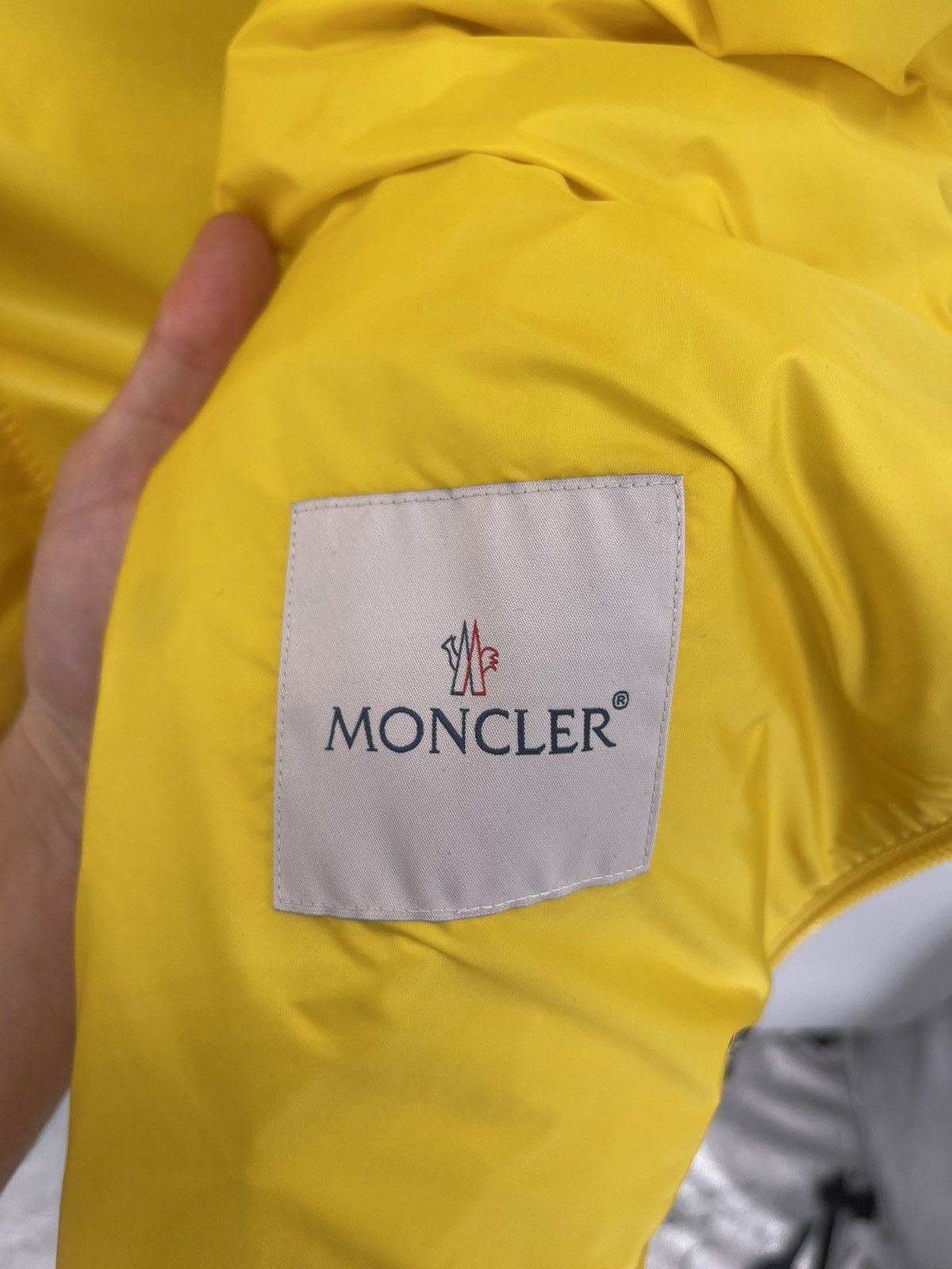 Moncler MONCLER Etiache Jacket Size 2 (S) Size US S / EU 44-46 / 1 - 7 Thumbnail
