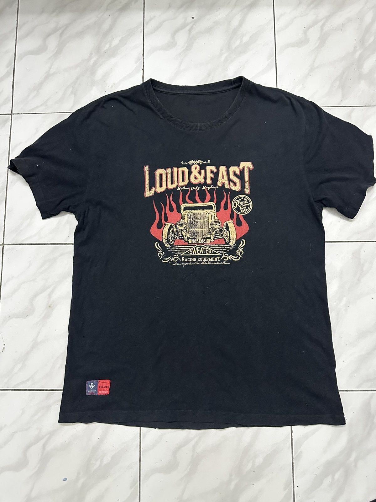 Car Shoe T-SHIRT LOUD & FAST (ANTIQUE CAR) Size US L / EU 52-54 / 3 - 1 Thumbnail