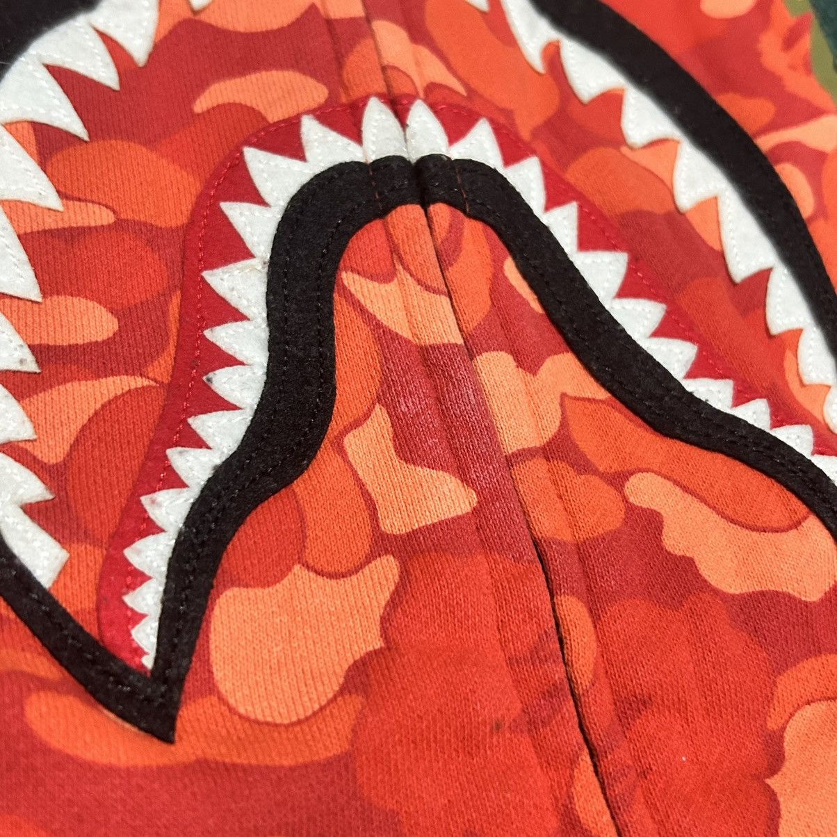 Bape Bape Shark Seoul Store Camo Hoodie Size US M / EU 48-50 / 2 - 5 Thumbnail