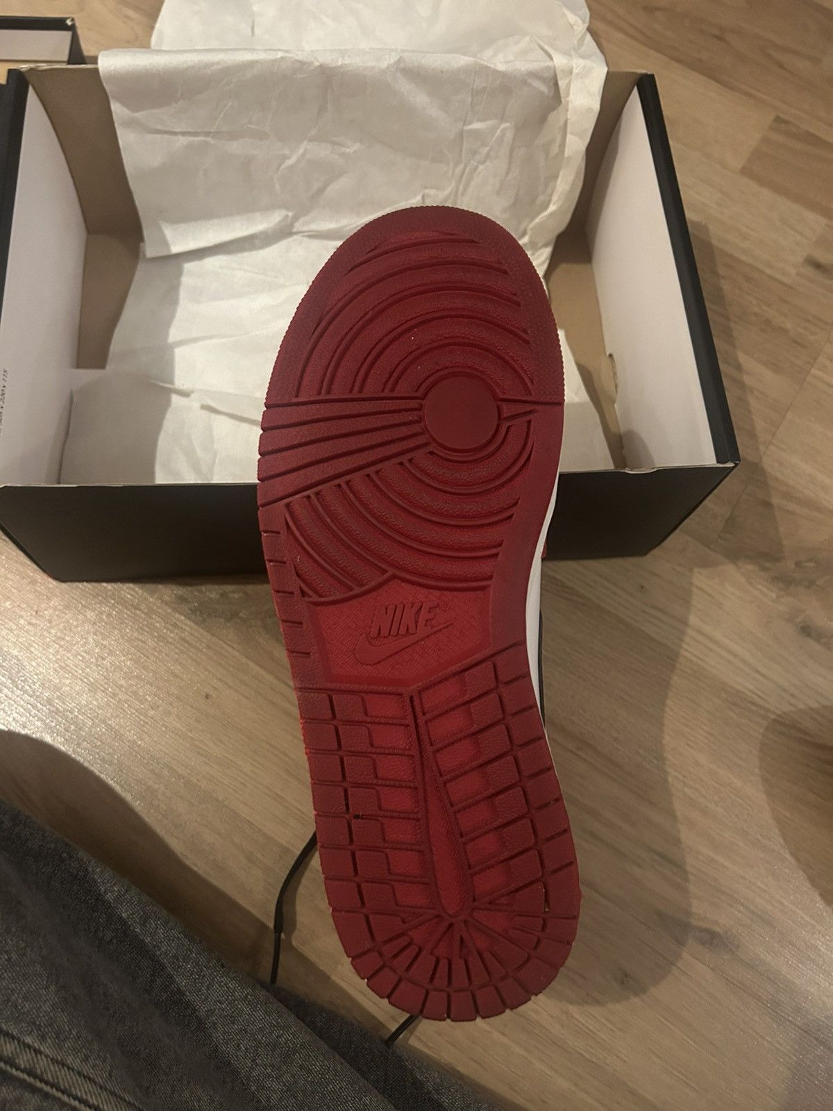 Jordan Brand Jordan 1 Retro Chicago Size US 8.5 / EU 41-42 - 14 Thumbnail