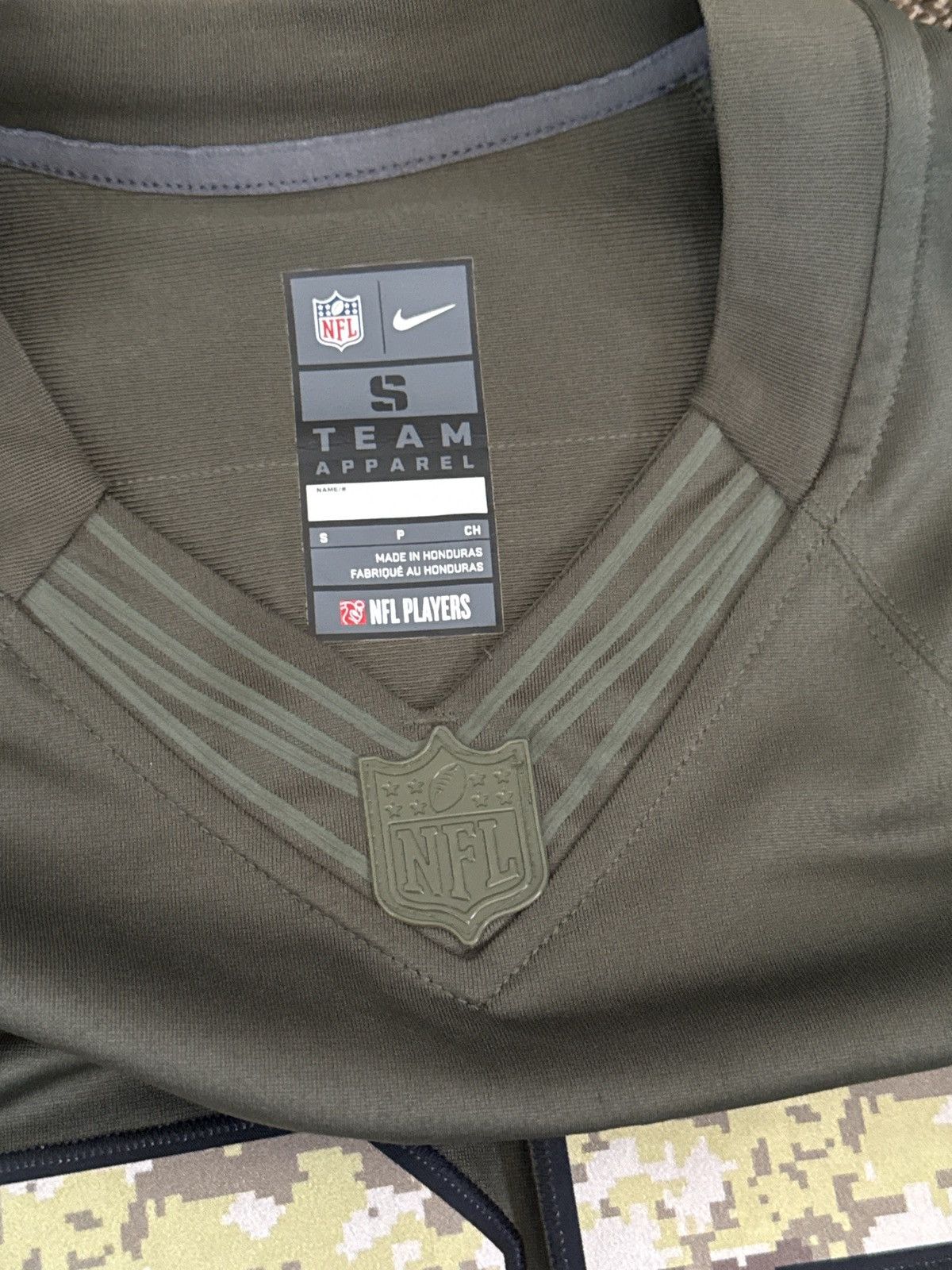 NFL Richard sherman military x breast cancer jersey Size US S / EU 44-46 / 1 - 3 Thumbnail