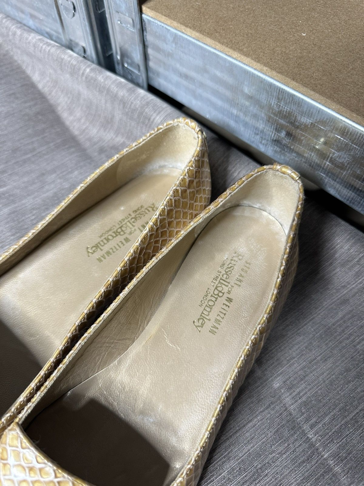 Stuart Weitzman Stuart Weitzman for Russell & Bromley Balerina Flats Size US 8 / IT 38 - 5 Thumbnail