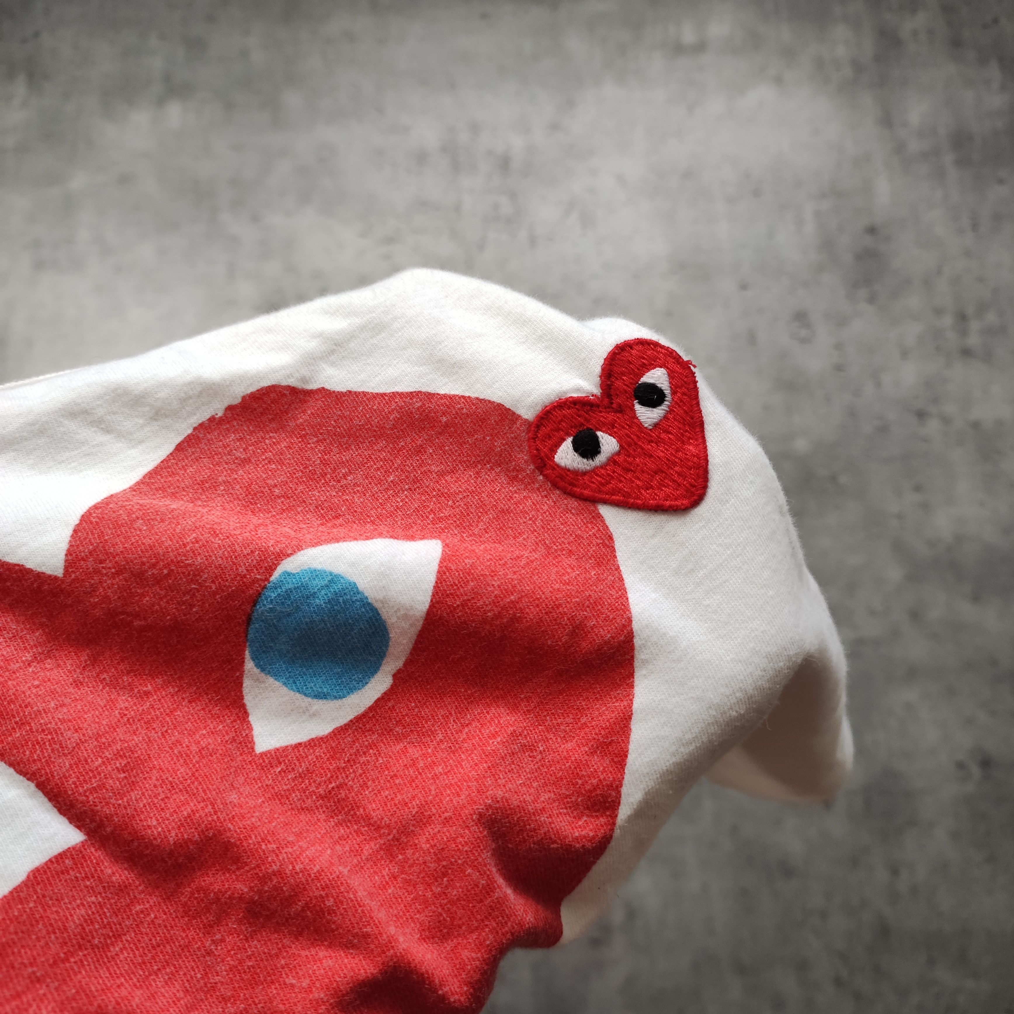 Comme des Garcons × Comme des Garcons PLAY Comme Des Garcons PLAY Big Heart Logo White Tee Size US M / EU 48-50 / 2 - 7 Thumbnail