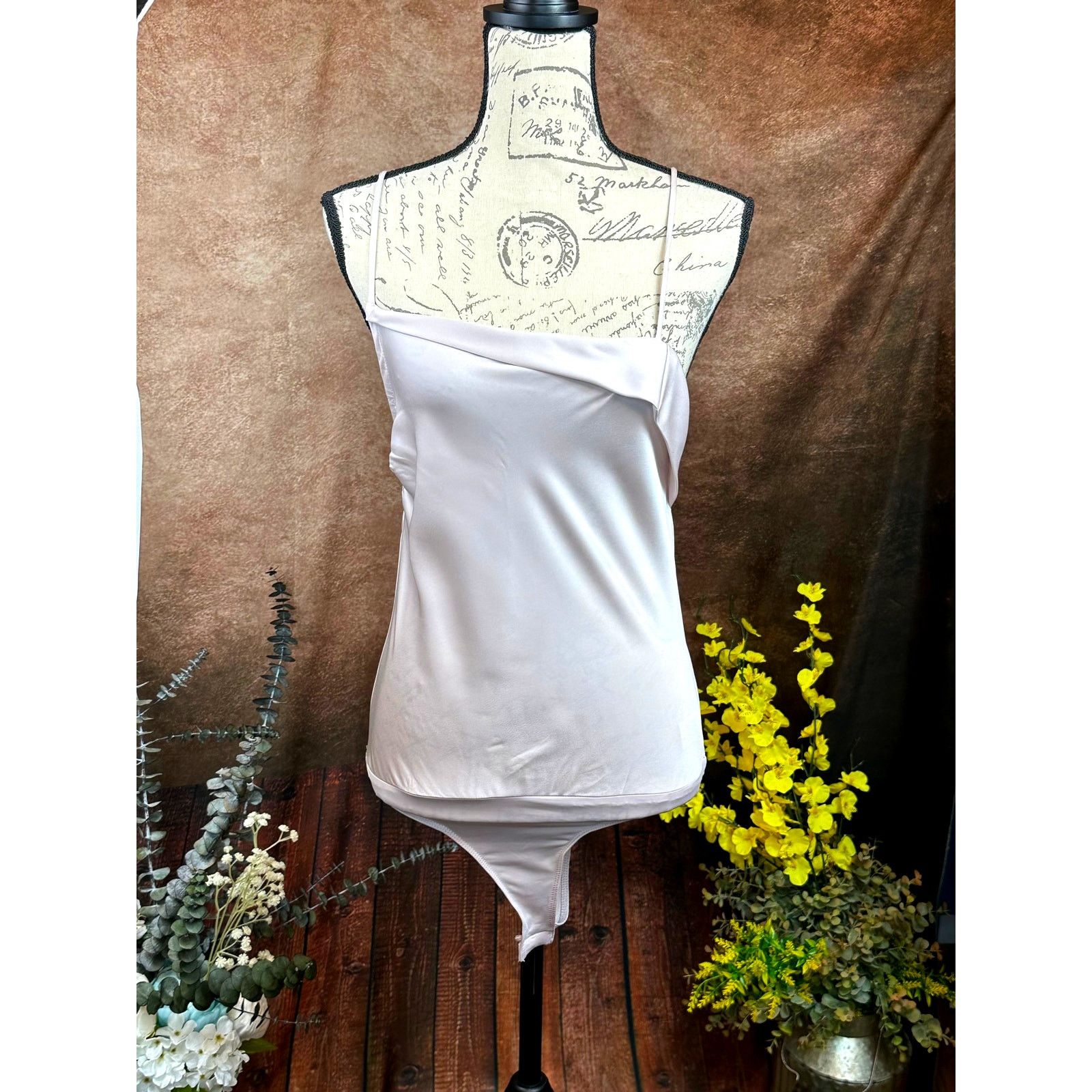 ASTR The Label Drape Front Satin V Back Astr The Label Bodysuit Champagne S Size S / US 4 / IT 40 - 7 Thumbnail