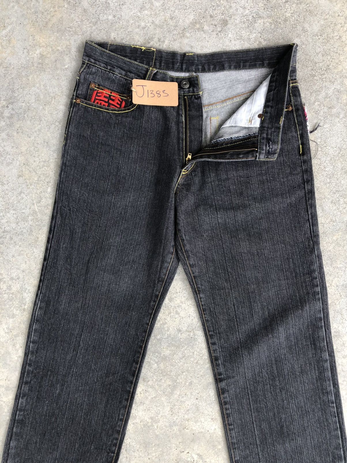 Japanese Brand Japanese Tuwamono Embroidered Jeans Distressed Size US 32 / EU 48 - 3 Thumbnail