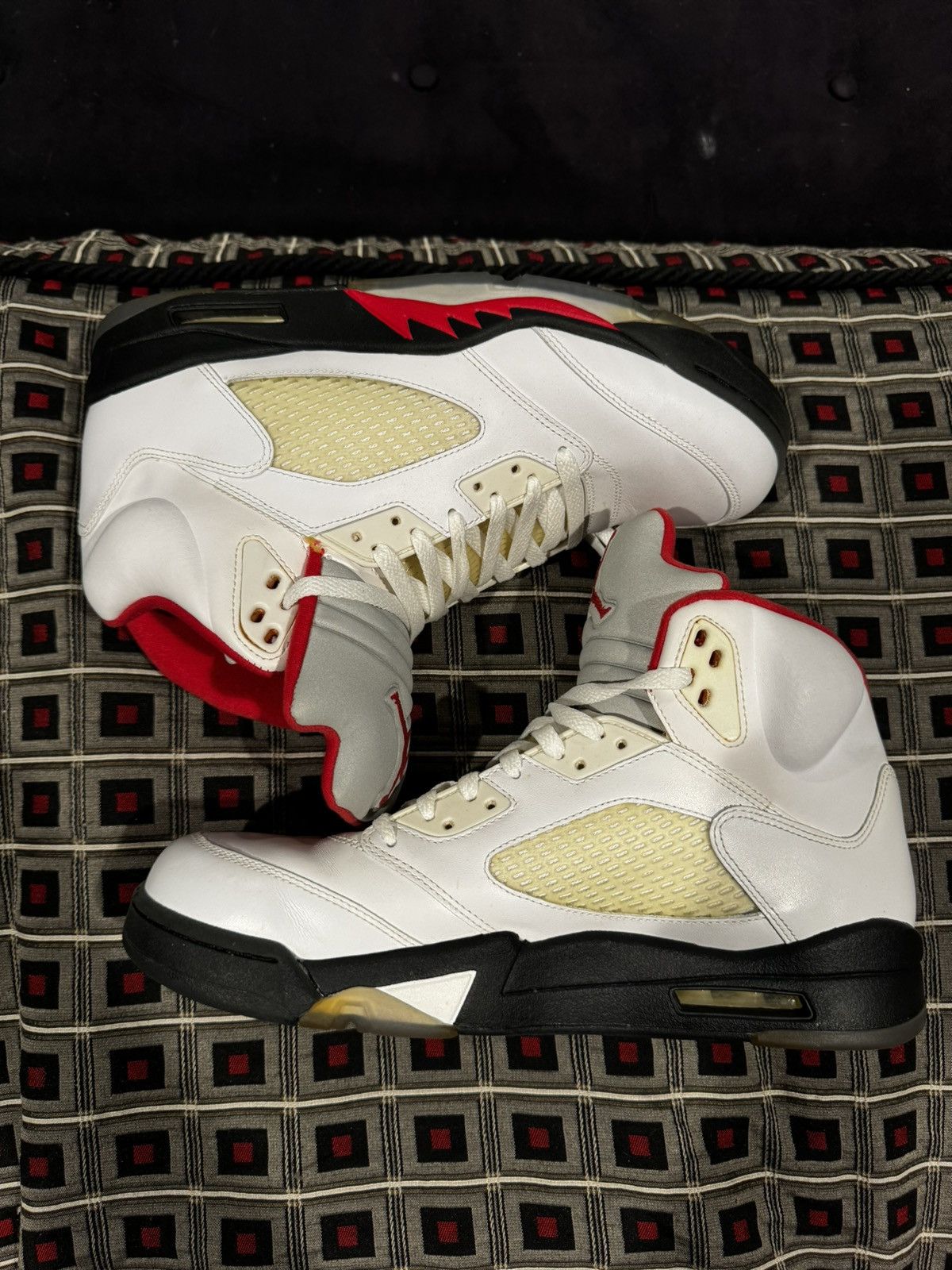 Nike Air Jordan 1 Fire Red (2012) Size US 12 / EU 45 - 1 Thumbnail