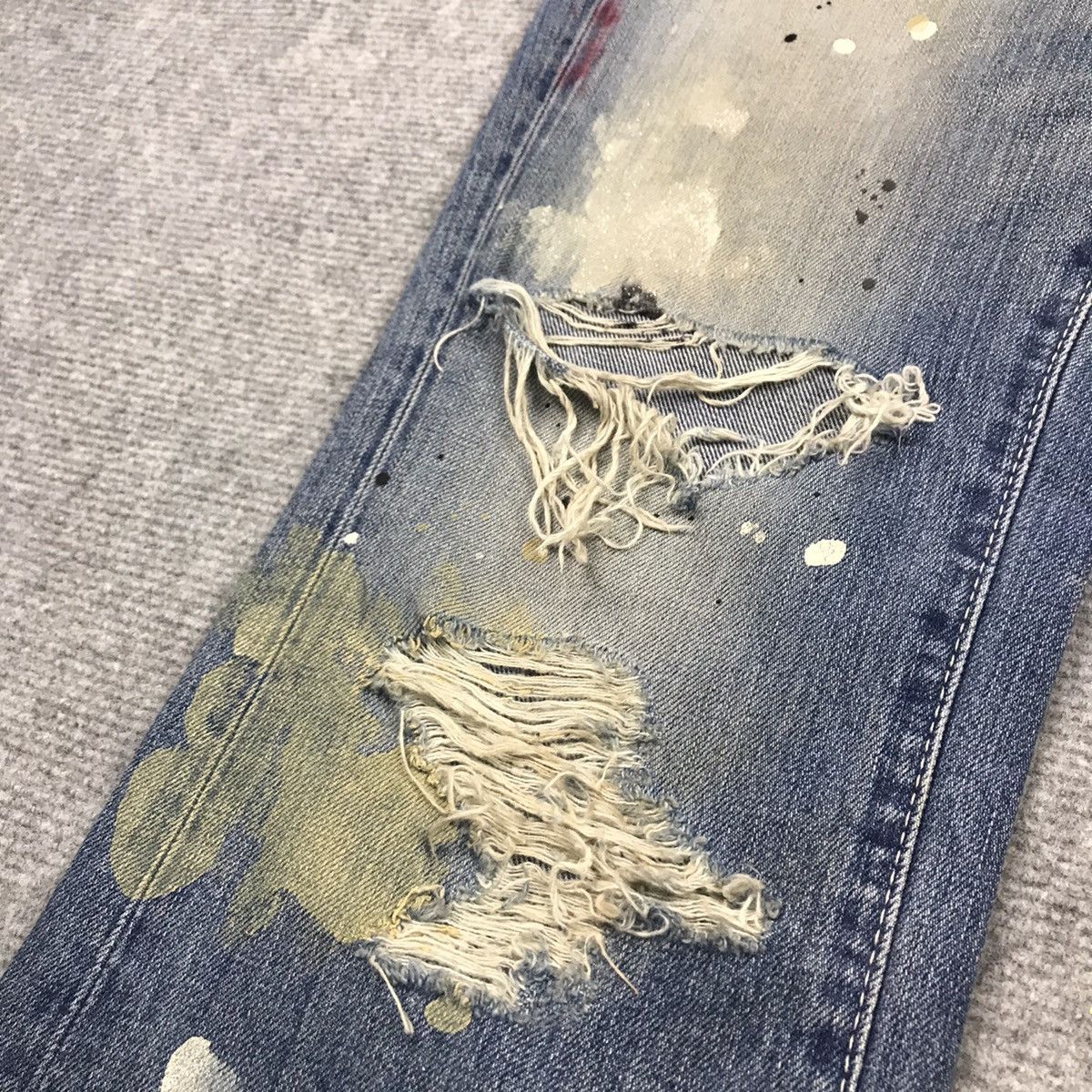 Designer × Japanese Brand FLARE🔥VANQUISH DISTRESSED BOOTCUT PAINTED DENIM PANTS 145 Size US 30 / EU 46 - 6 Thumbnail