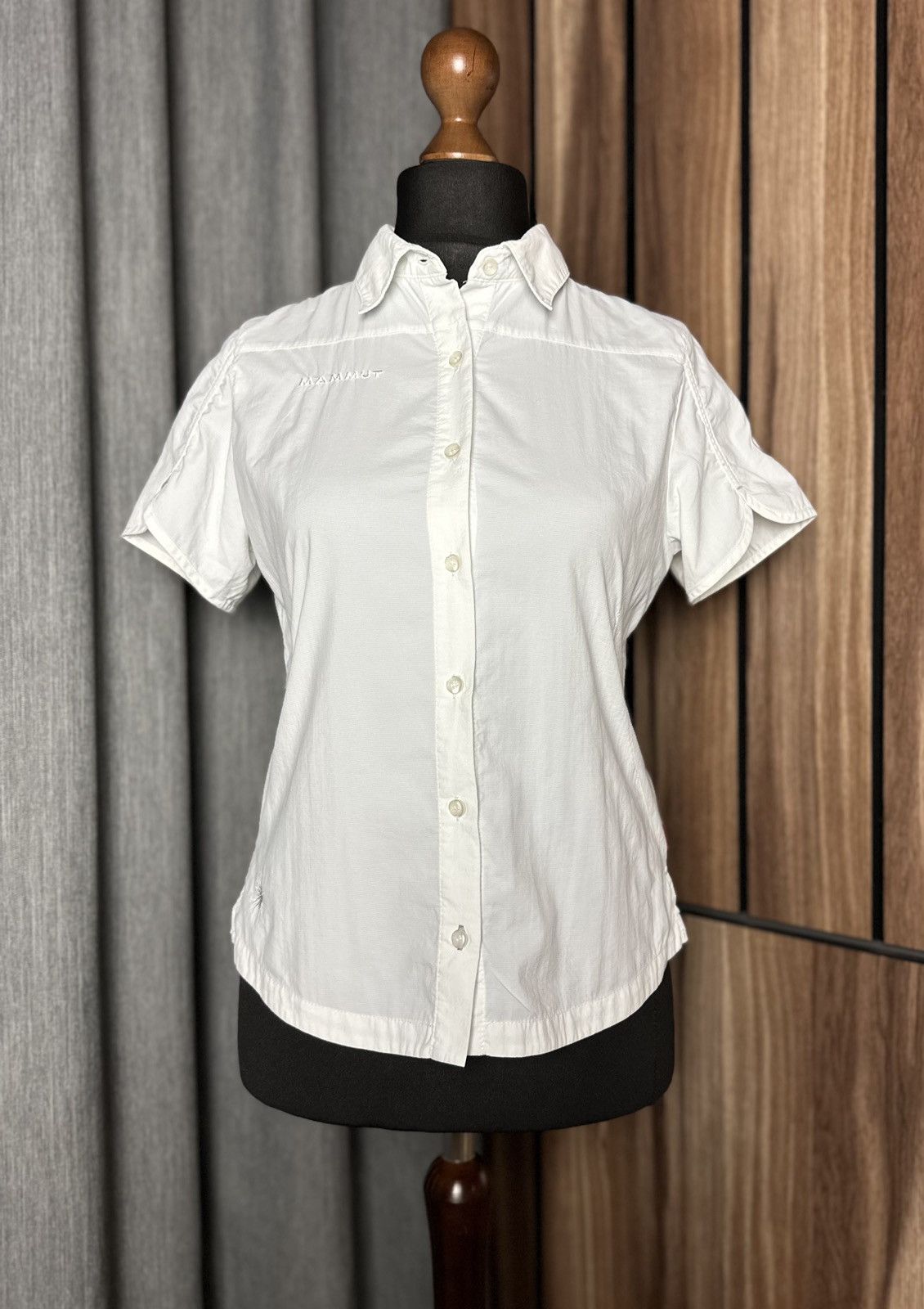 Mammut Mammut White Logo Shirt Women's Size S Size S / US 4 / IT 40 - 1 Thumbnail