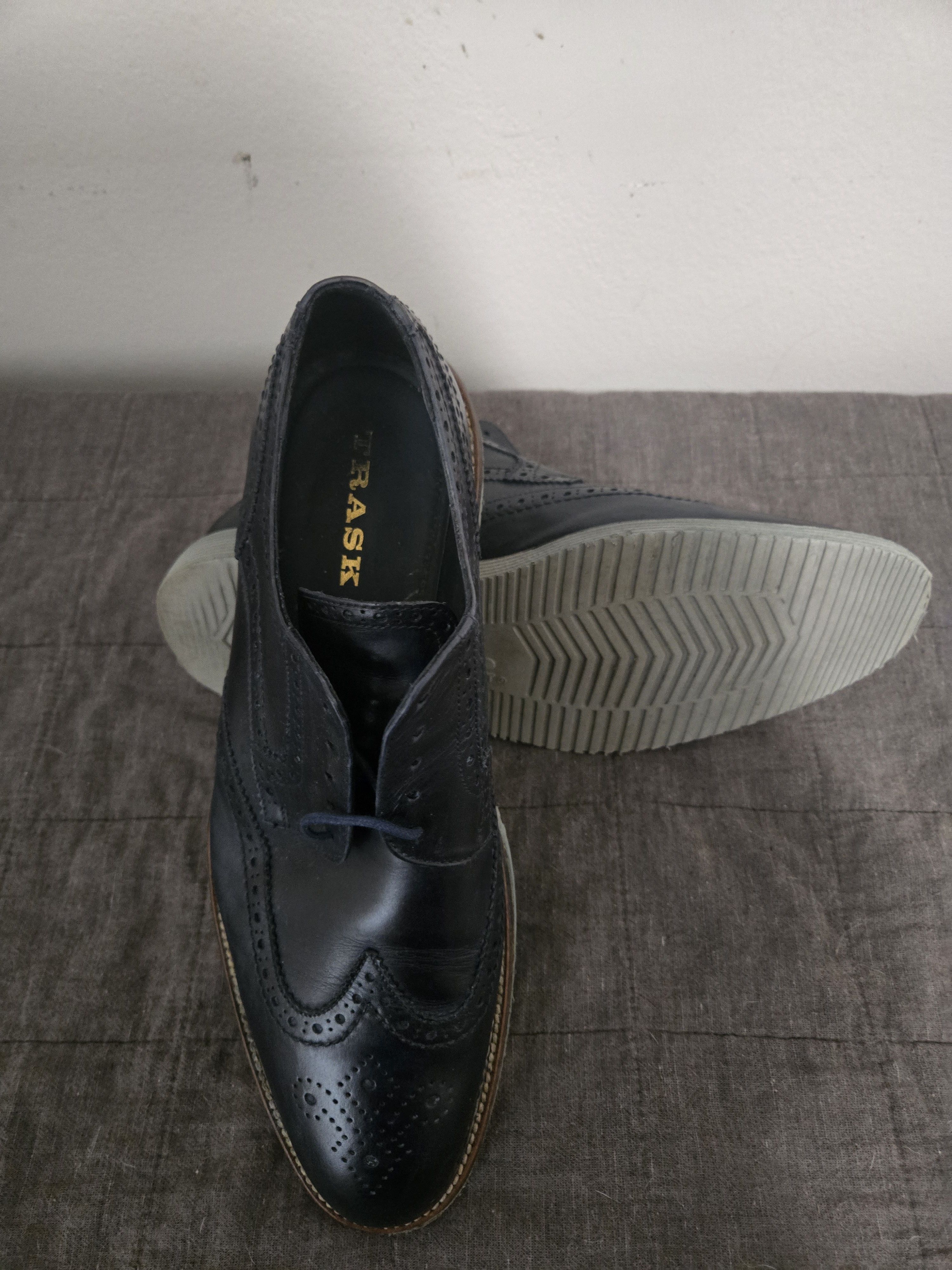 Trask 2019 - M13 - Trask Rogan Wingtip - Navy - XL Extralight Sole Size US 13 / EU 46 - 2 Thumbnail